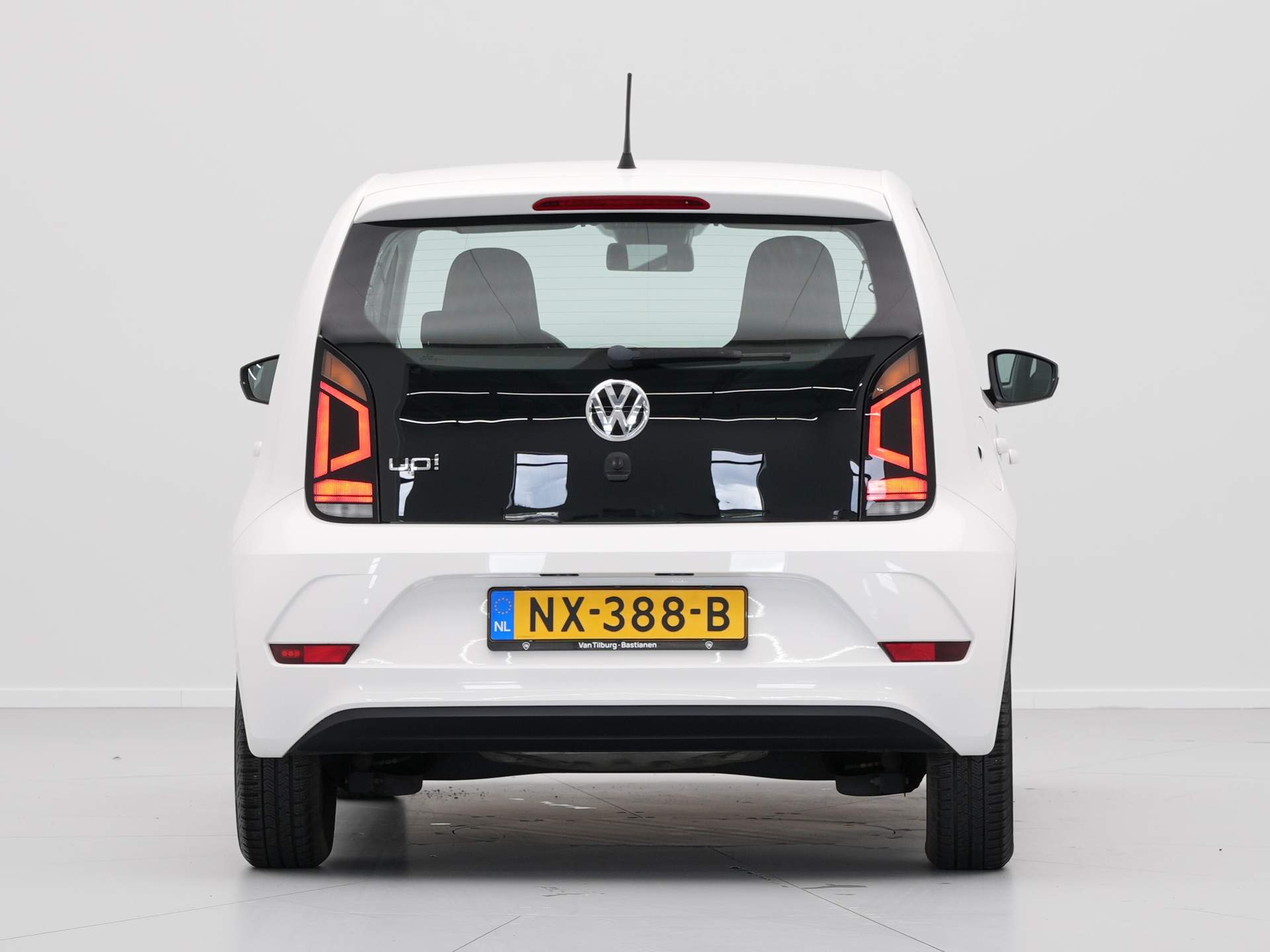 Volkswagen - up! 1.0 BMT move up! - 2017