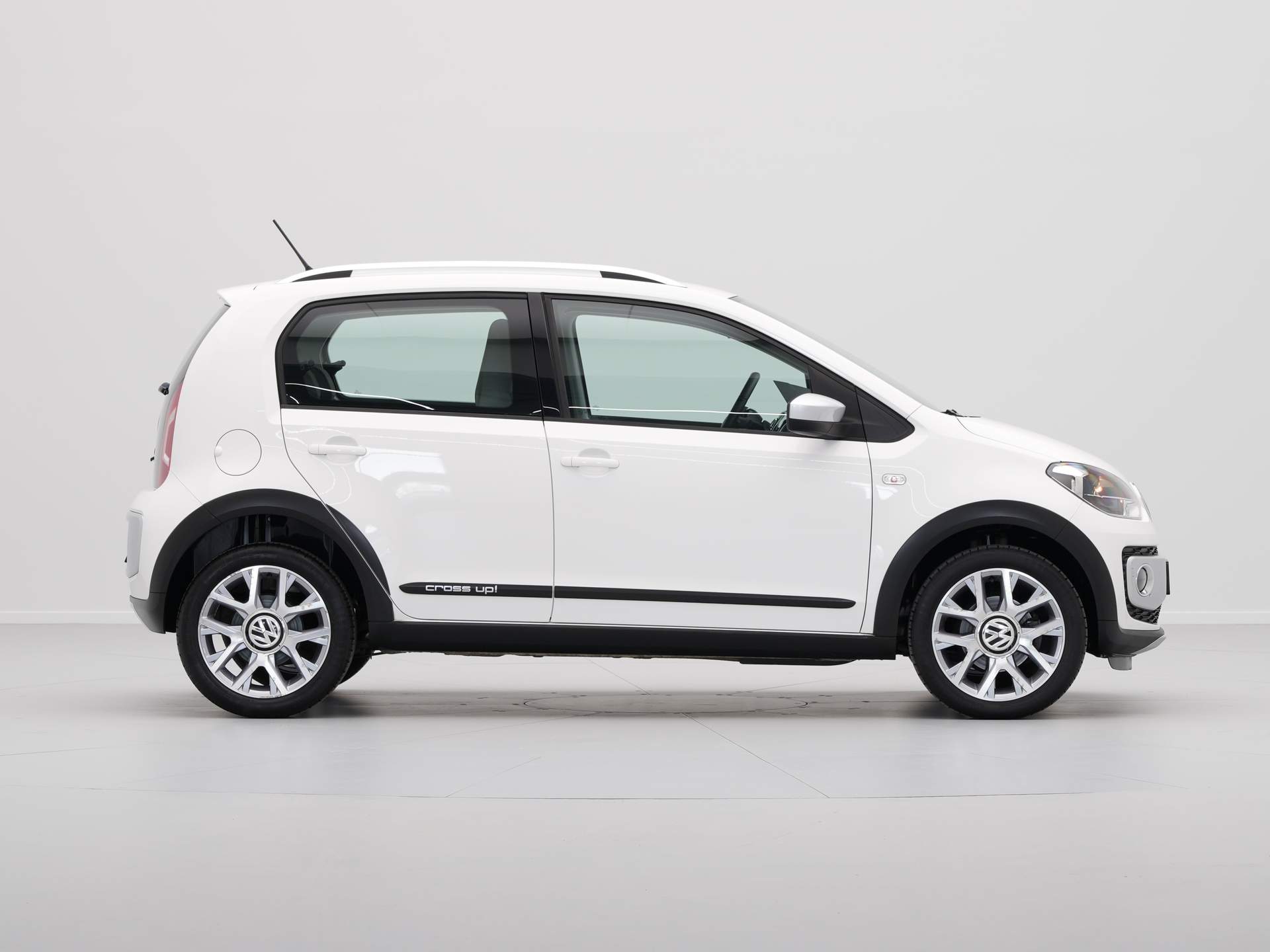 Volkswagen - up! 1.0 cross up! 75pk BlueMotion - 2014