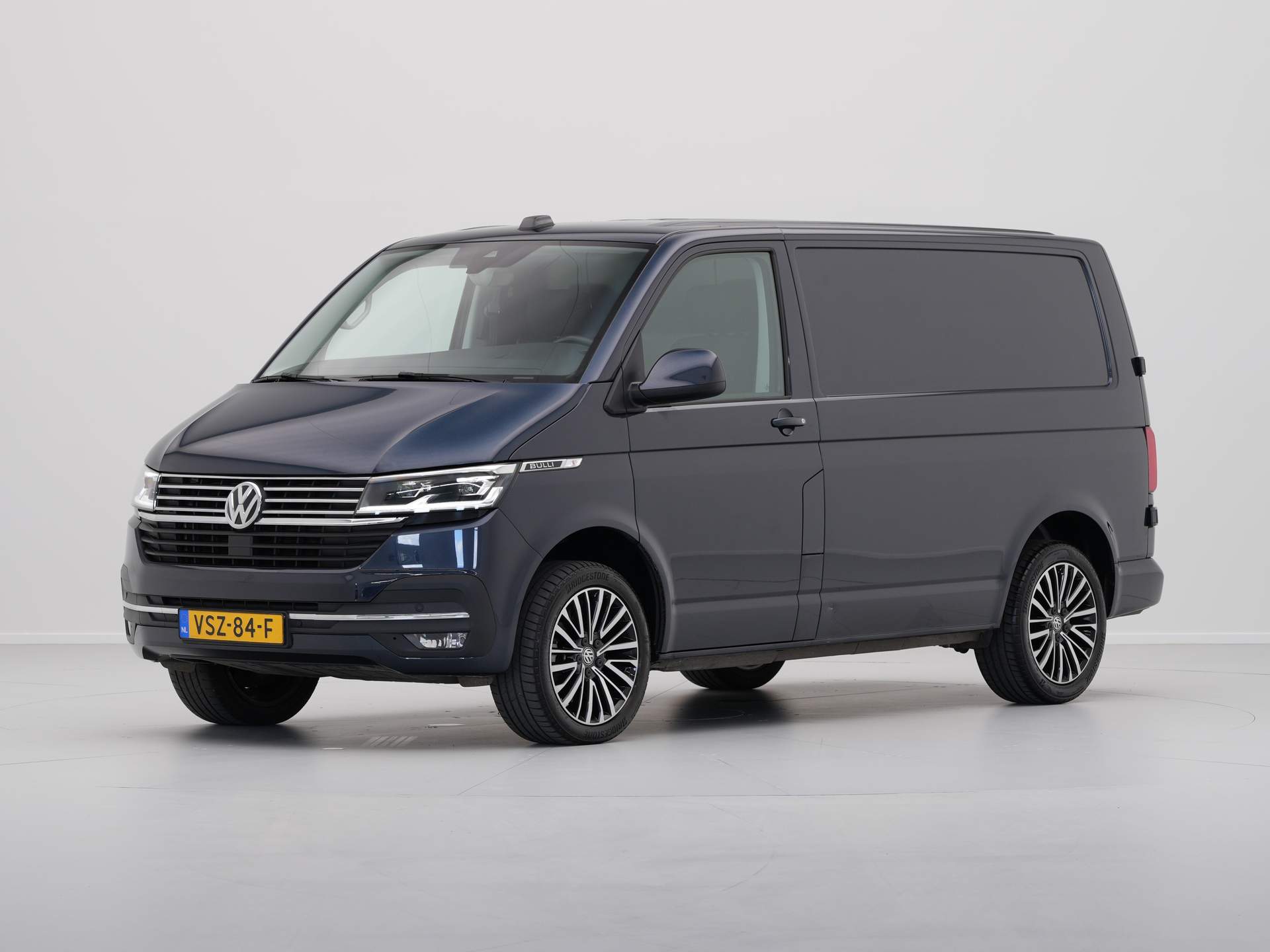 Volkswagen - Transporter 2.0 TDI 204pk DSG L1H1 28 Bulli - 2022