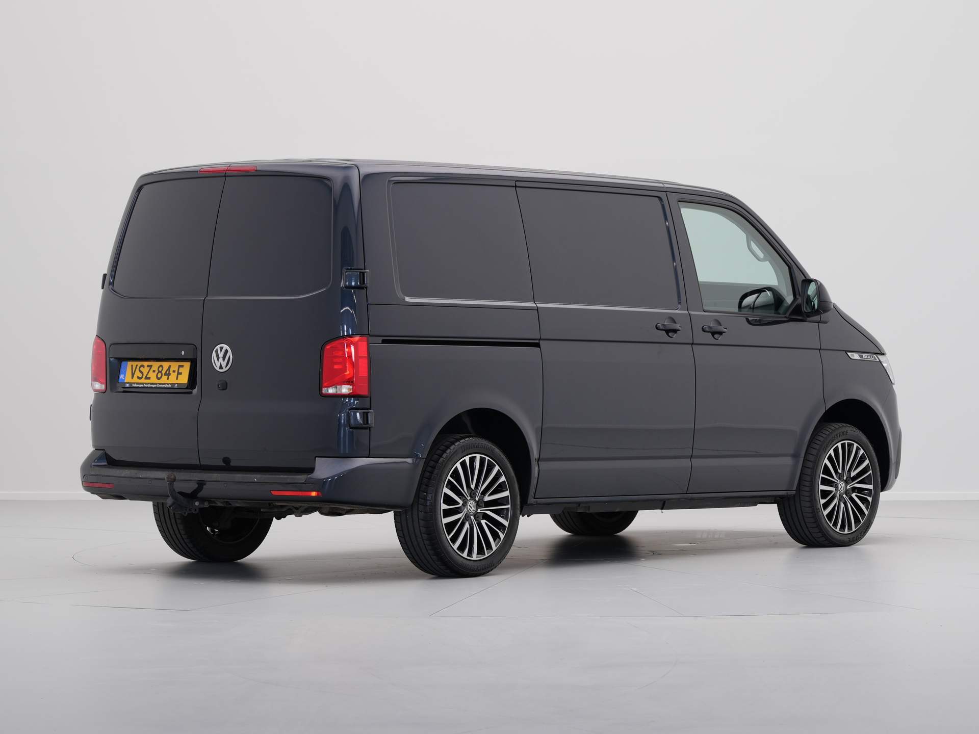 Volkswagen - Transporter 2.0 TDI 204pk DSG L1H1 28 Bulli - 2022