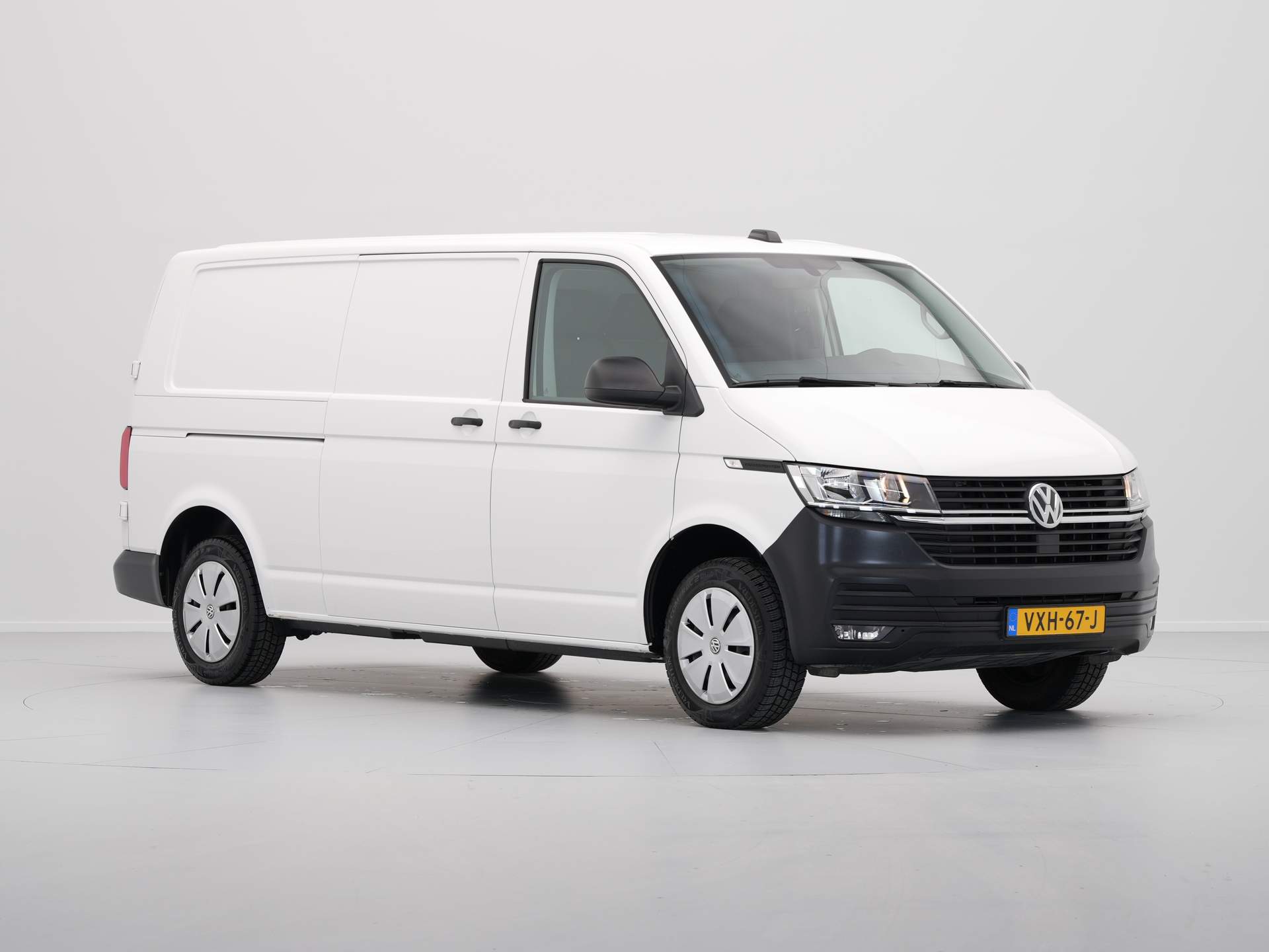 Volkswagen - Transporter 2.0 TDI L2H1 28 - 2023