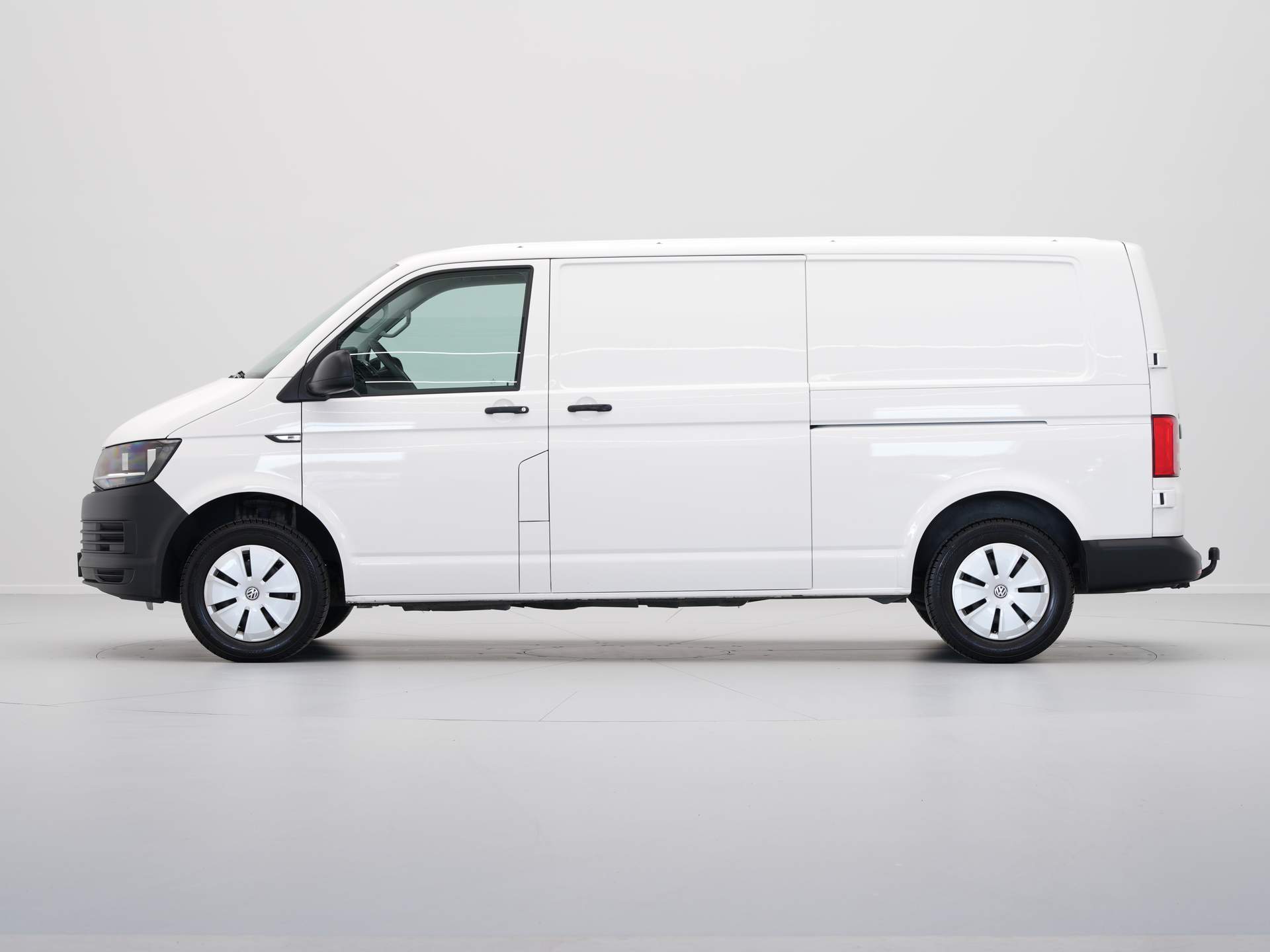 Volkswagen - Transporter 2.0 TDI L2H1 Trendline 102pk - 2017