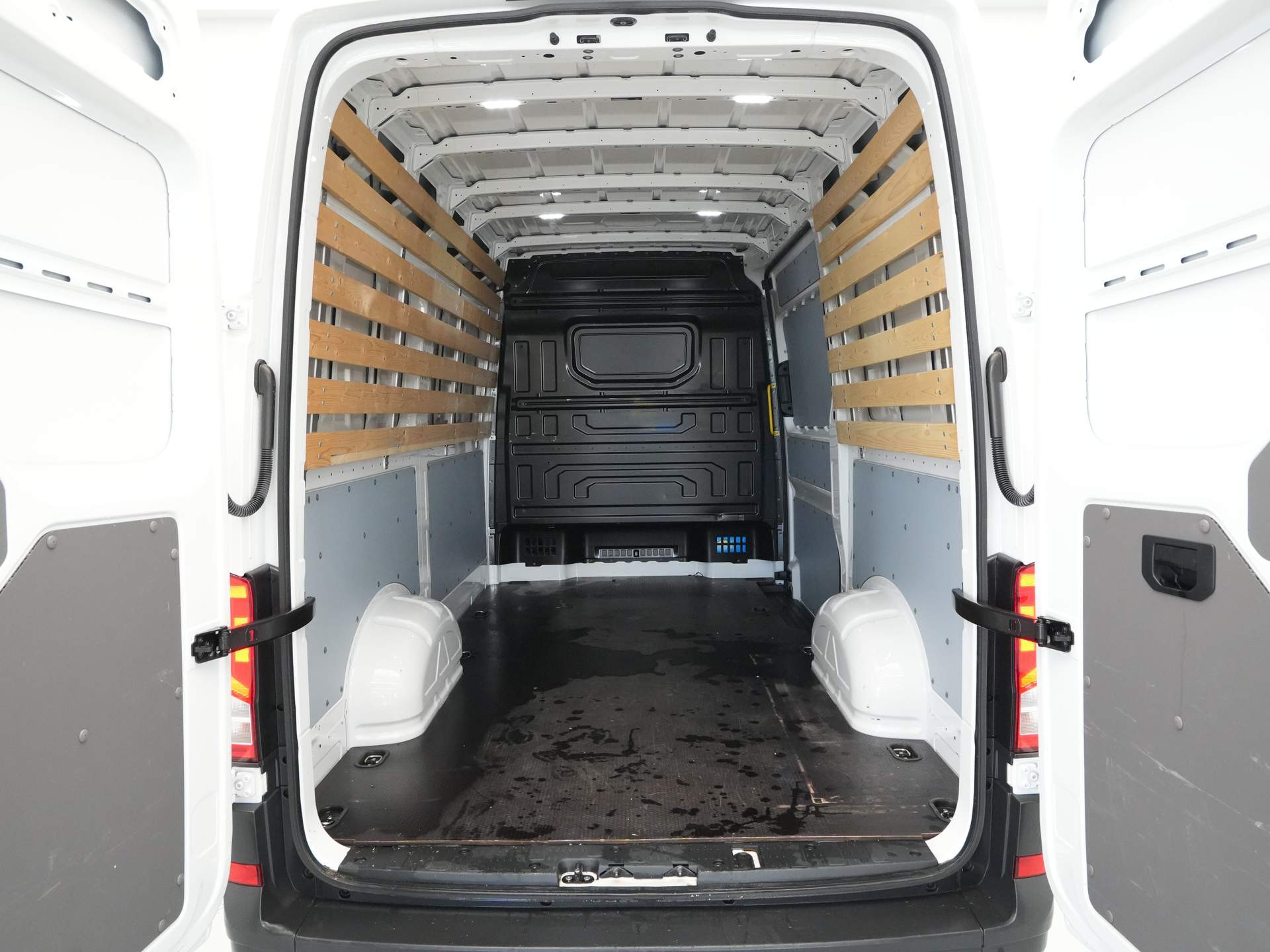 Volkswagen - Crafter 35 2.0 TDI L3H3 Comfortline - 2021