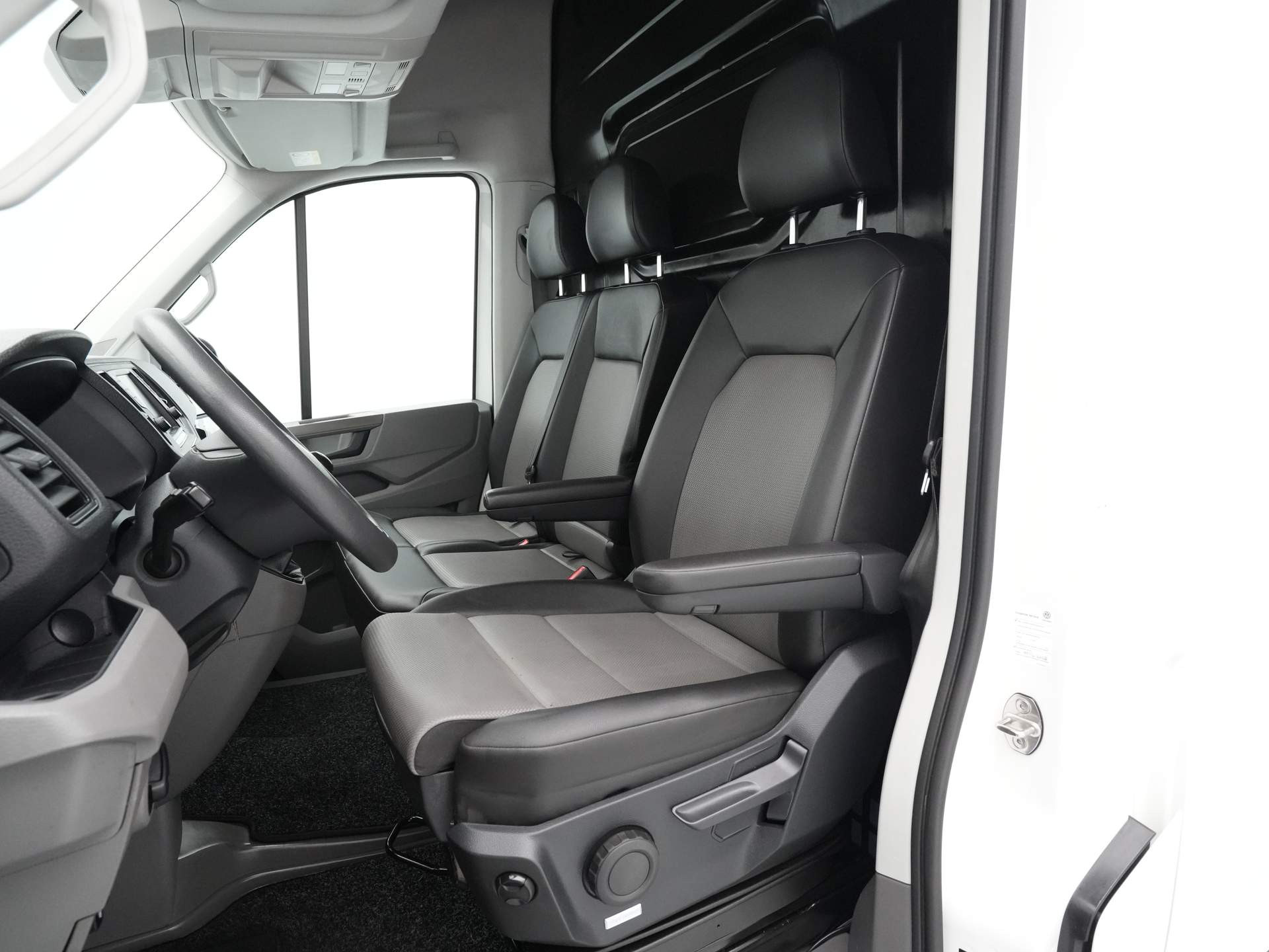 Volkswagen - Crafter 35 2.0 TDI 177pk L3H3 Comfortline - 2018