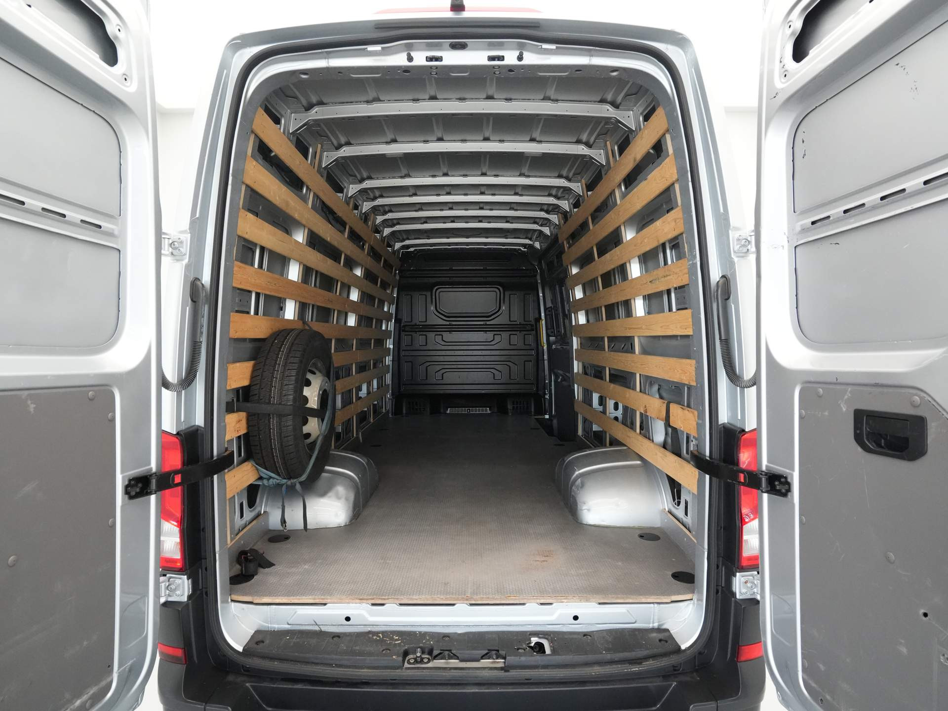 Volkswagen - Crafter 35 2.0 TDI 177pk L4H3 Comfortline - 2018