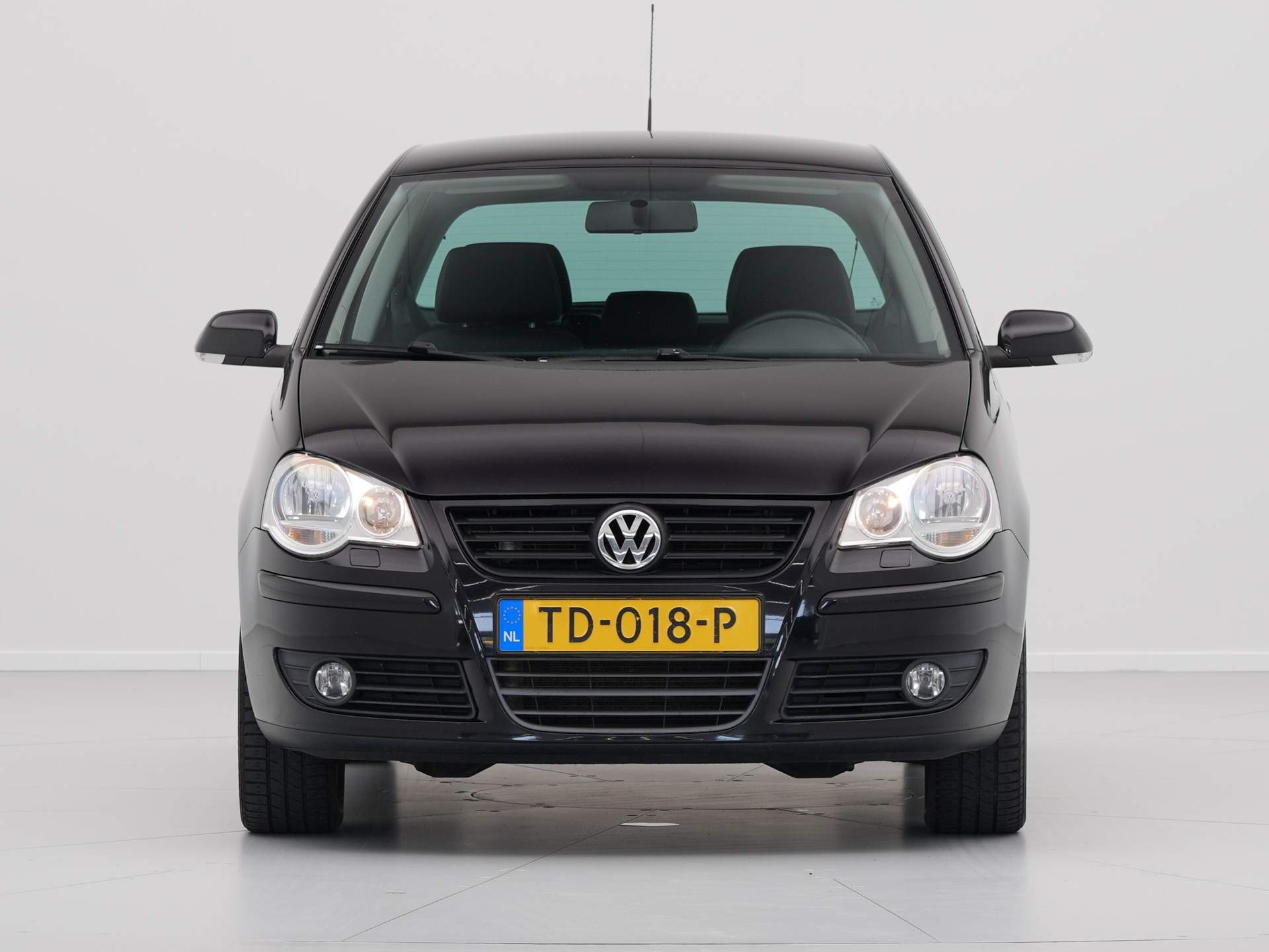 Volkswagen - Polo 1.2-12V Trendline - 2009