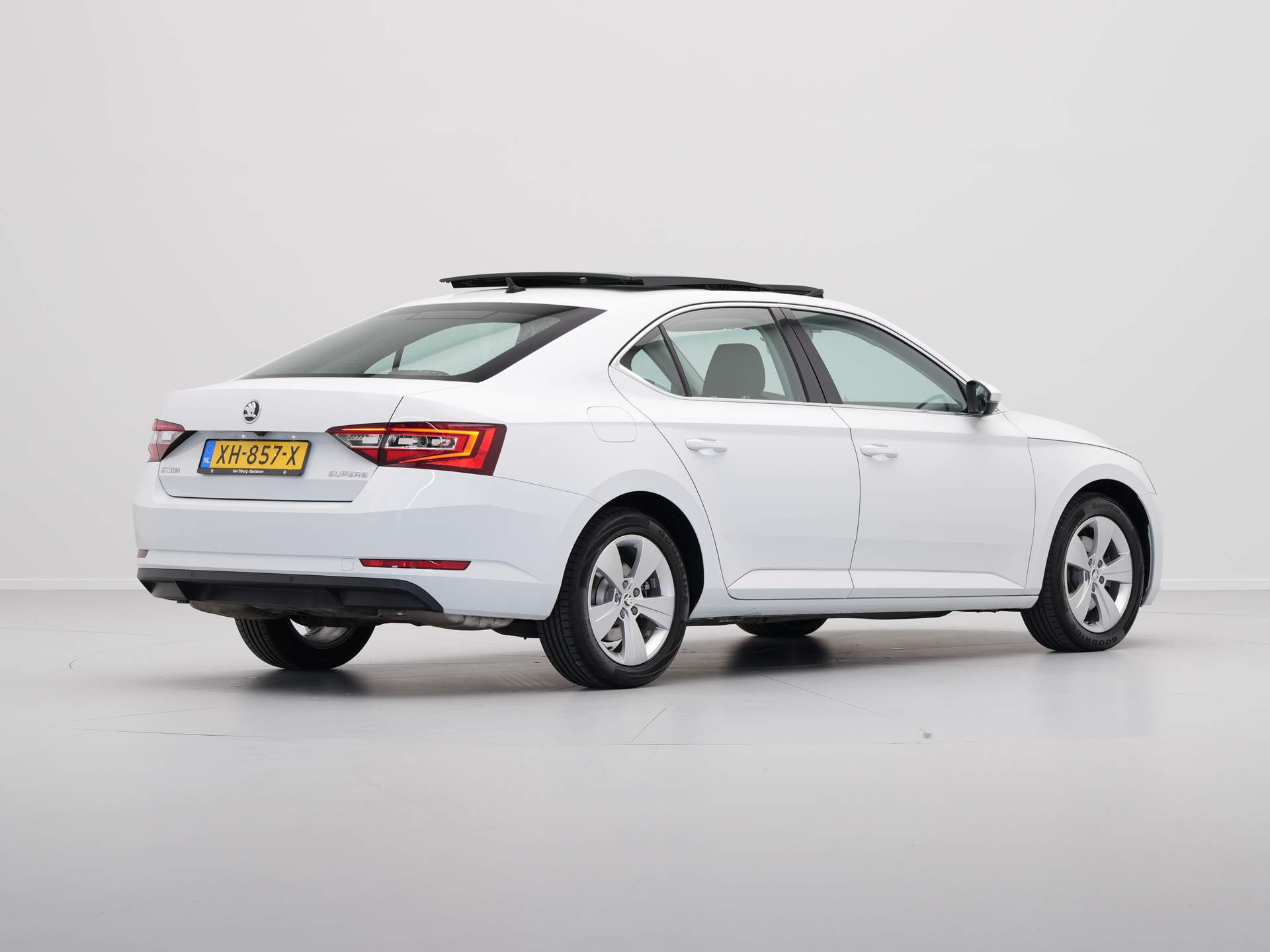 Škoda - Superb 1.5 TSI 150pk DSG Ambition Business - 2019