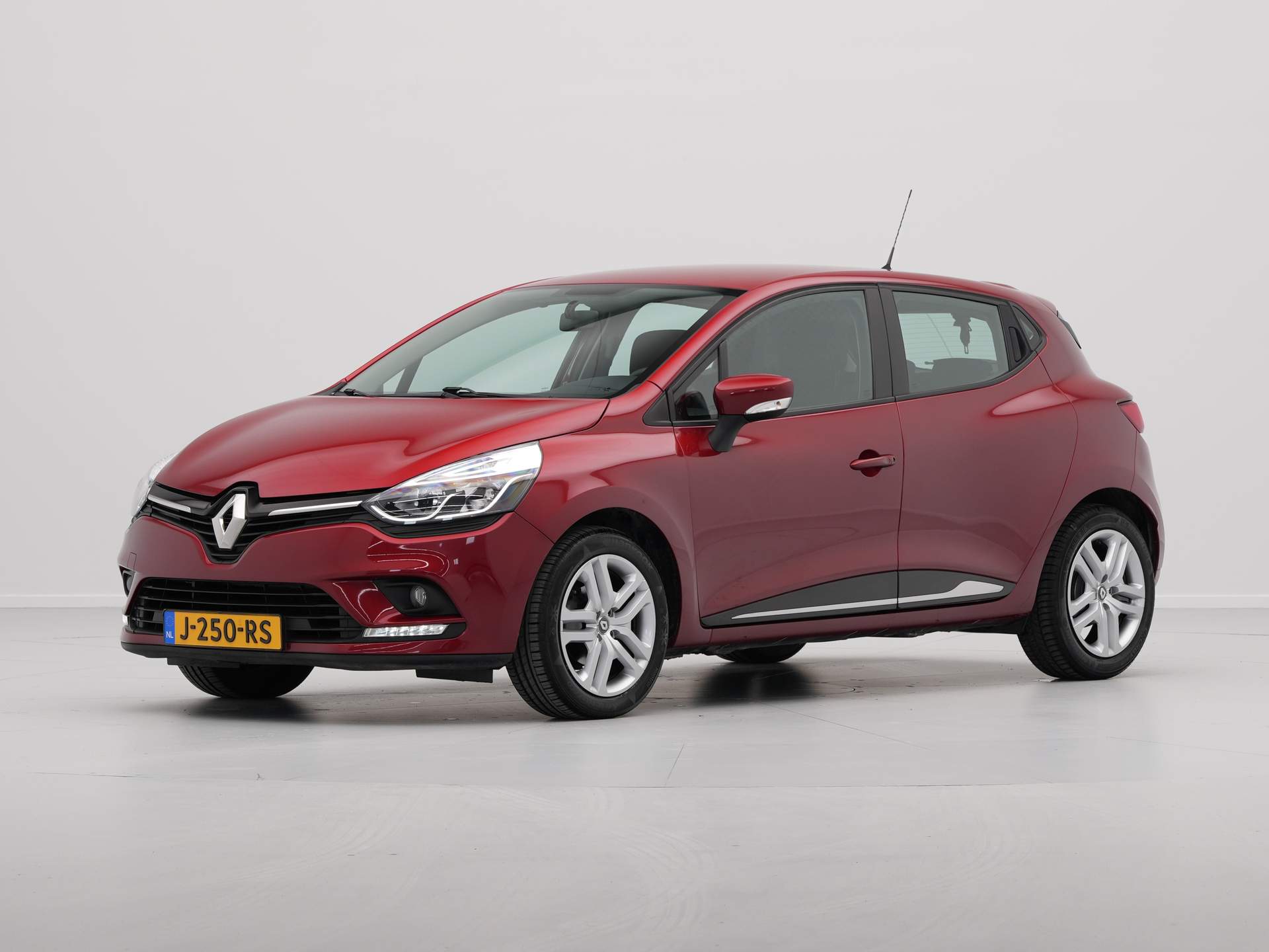 Renault - Clio 0.9 TCe 90pk Zen - 2017