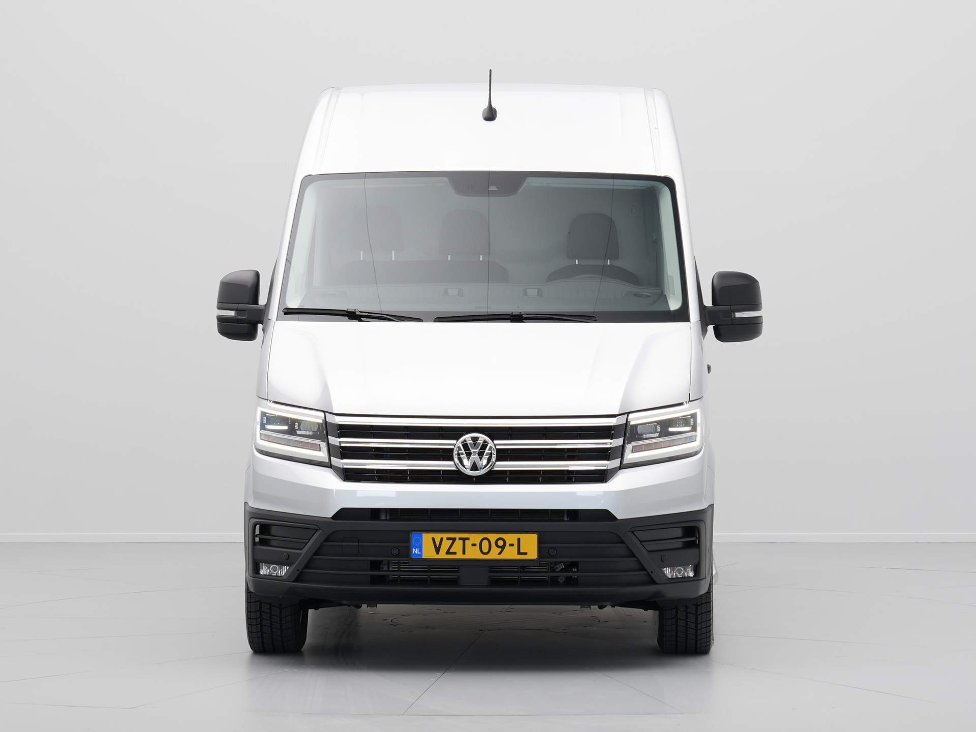 Volkswagen - Crafter 35 2.0 TDI 140 L3H3 Exclusive - 2024