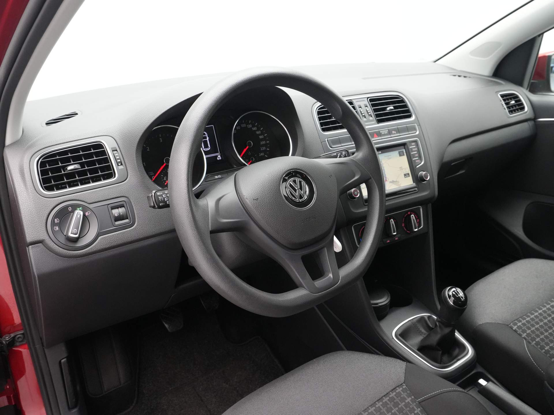 Volkswagen - Polo 1.4 TDI Comfortline - 2014