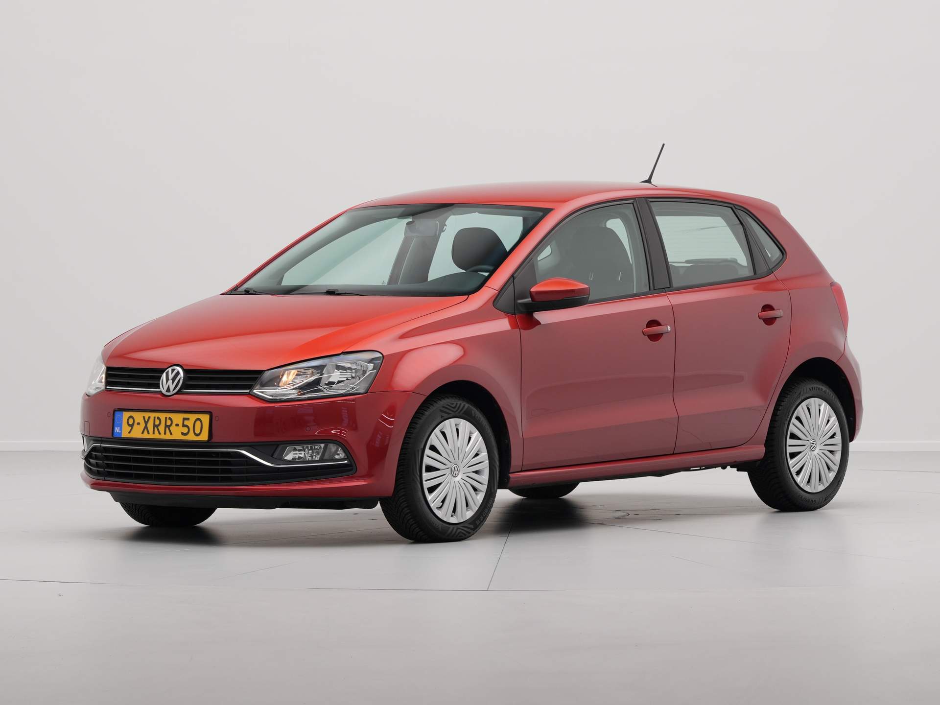 Volkswagen - Polo 1.4 TDI Comfortline - 2014