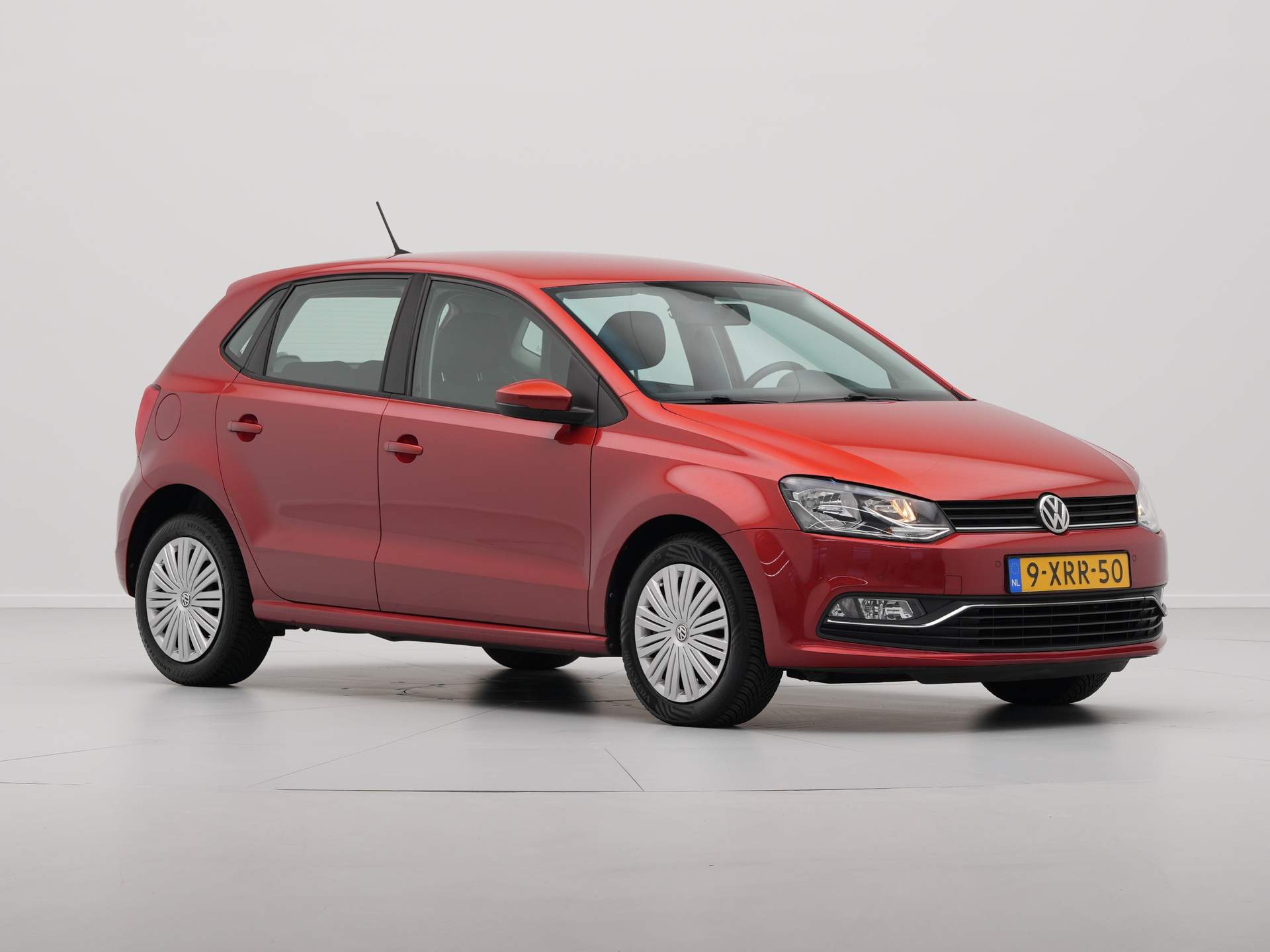 Volkswagen - Polo 1.4 TDI Comfortline - 2014