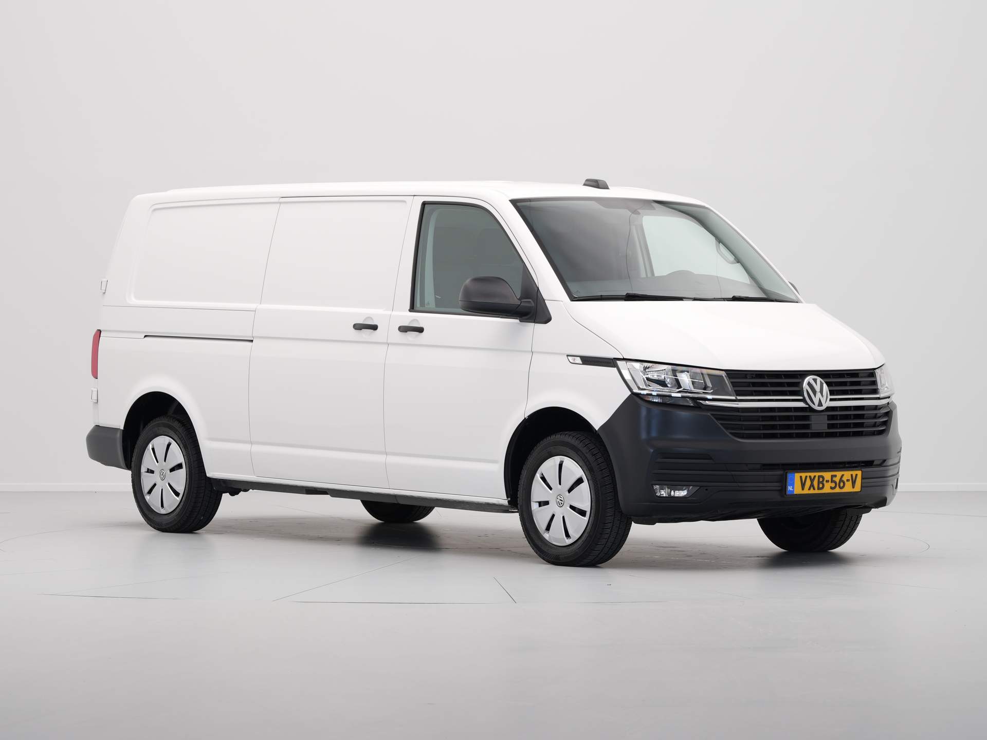 Volkswagen - Transporter 2.0 TDI L2H1 28 - 2023