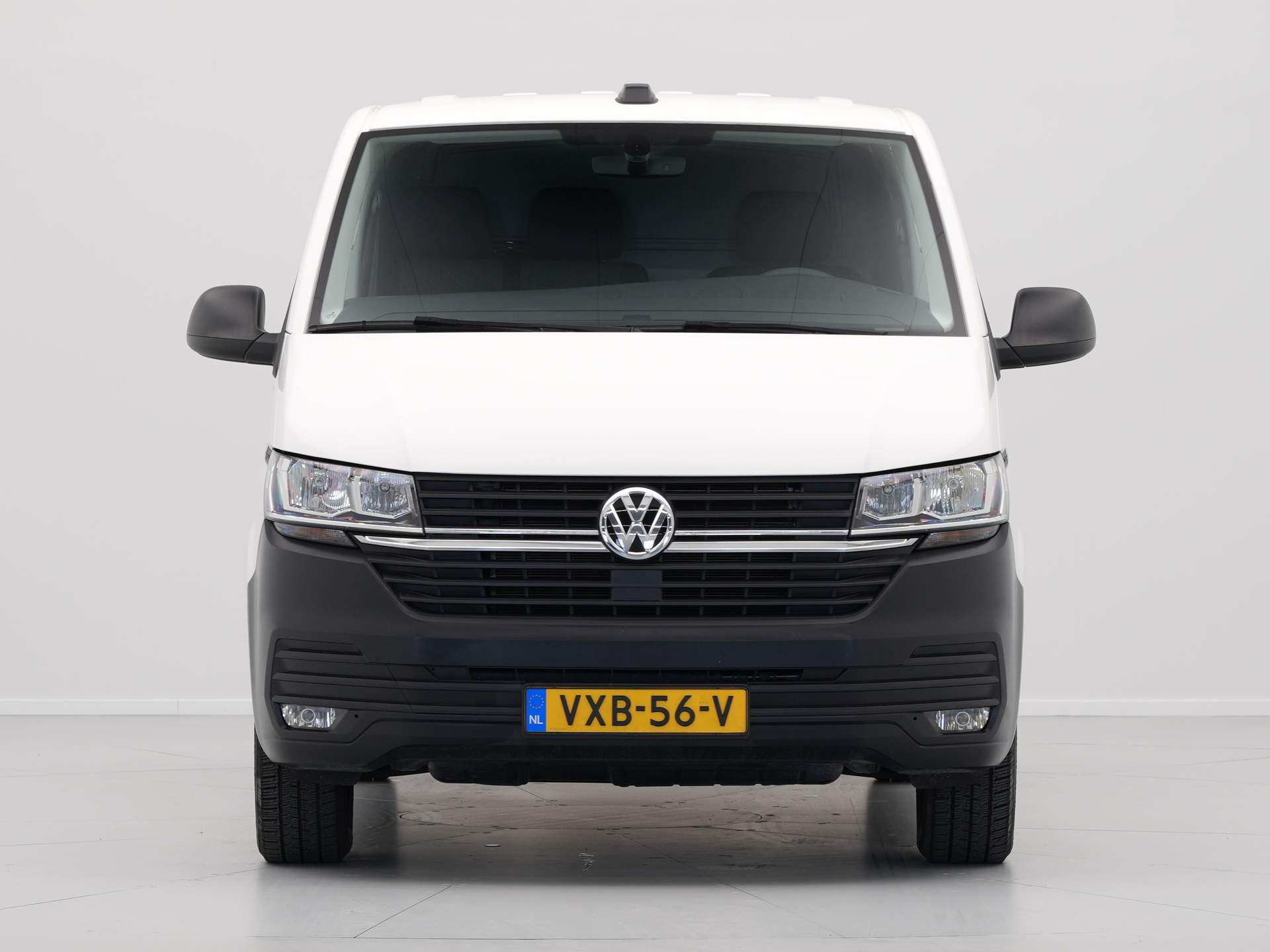 Volkswagen - Transporter 2.0 TDI L2H1 28 - 2023