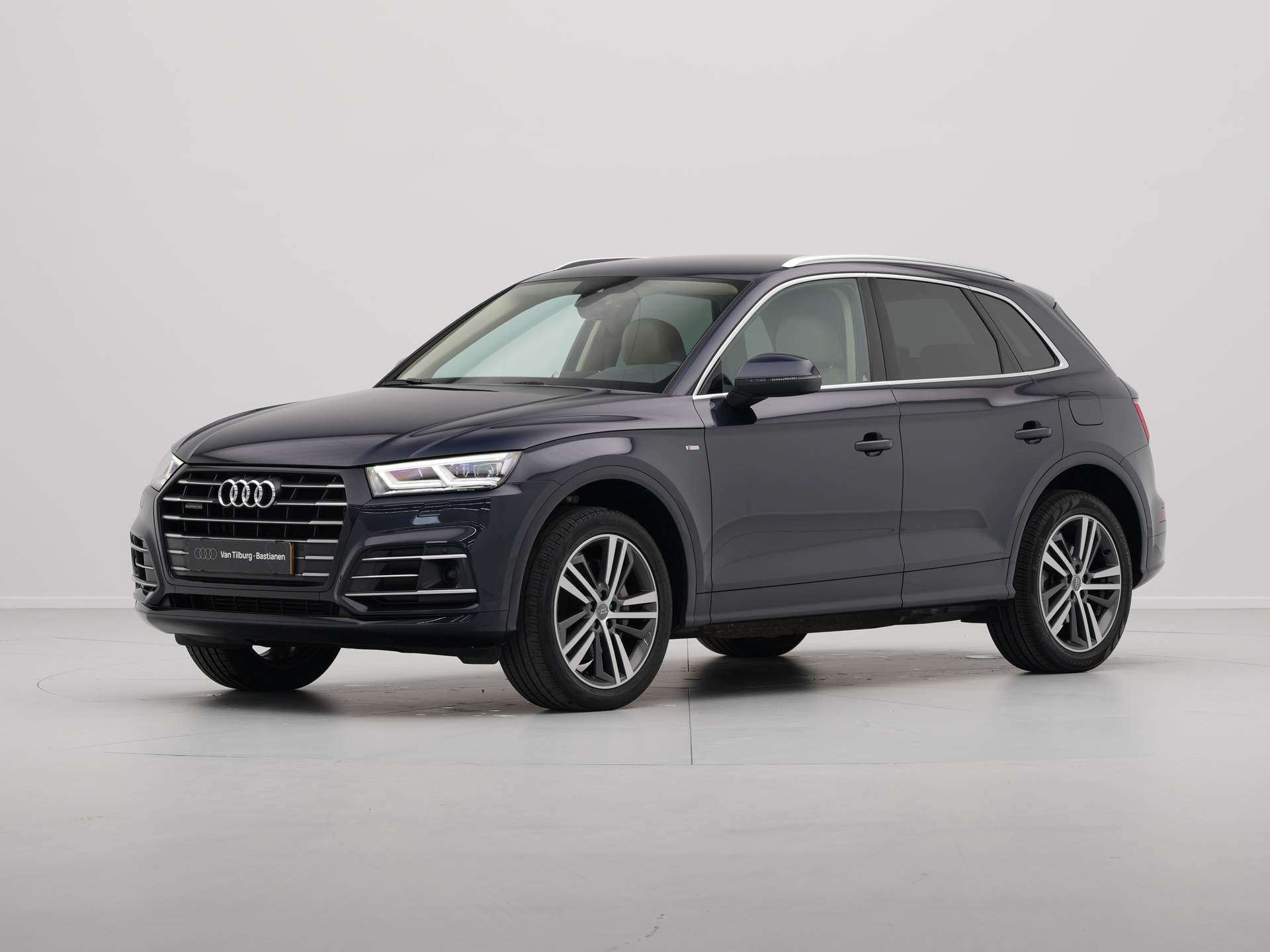 Audi - Q5 55 TFSI e quattro Competition - 2020