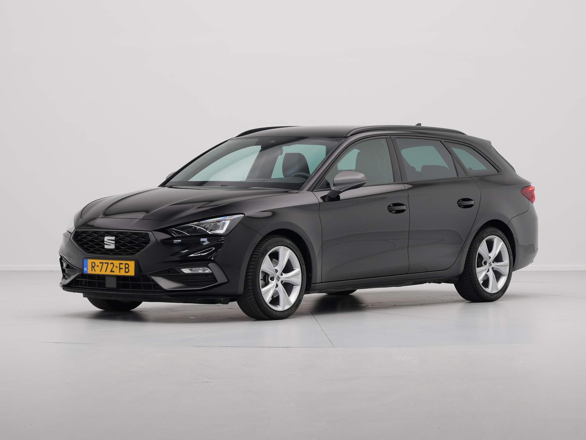 SEAT - Leon Sportstourer 1.0 eTSI DSG FR Business - 2022