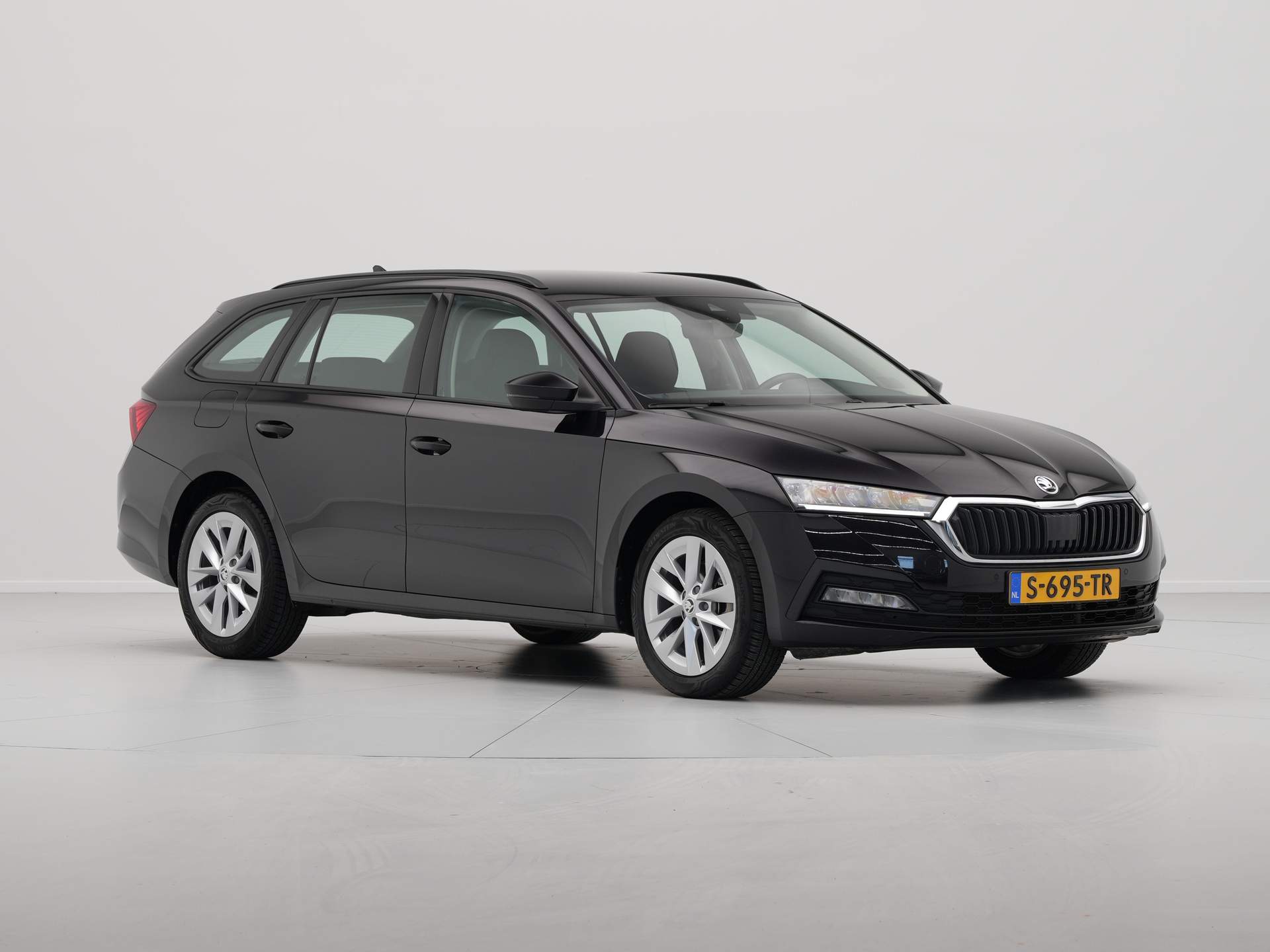 Škoda - Octavia Combi 1.5 e-TSI 150pk Business Edition - 2023