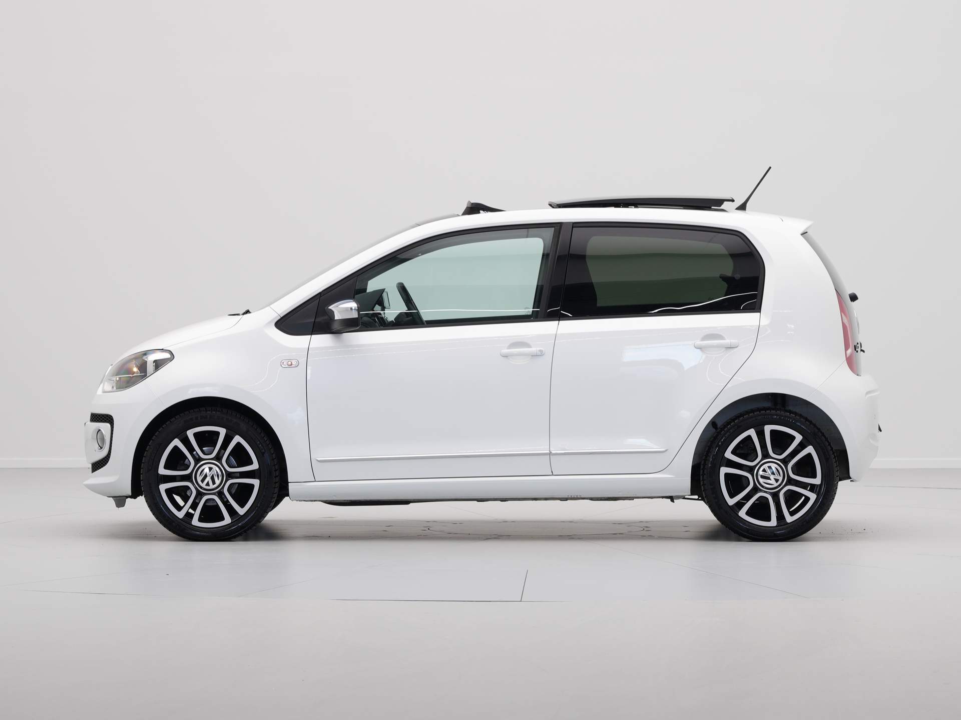 Volkswagen - up! 1.0 high up! BlueMotion - 2016