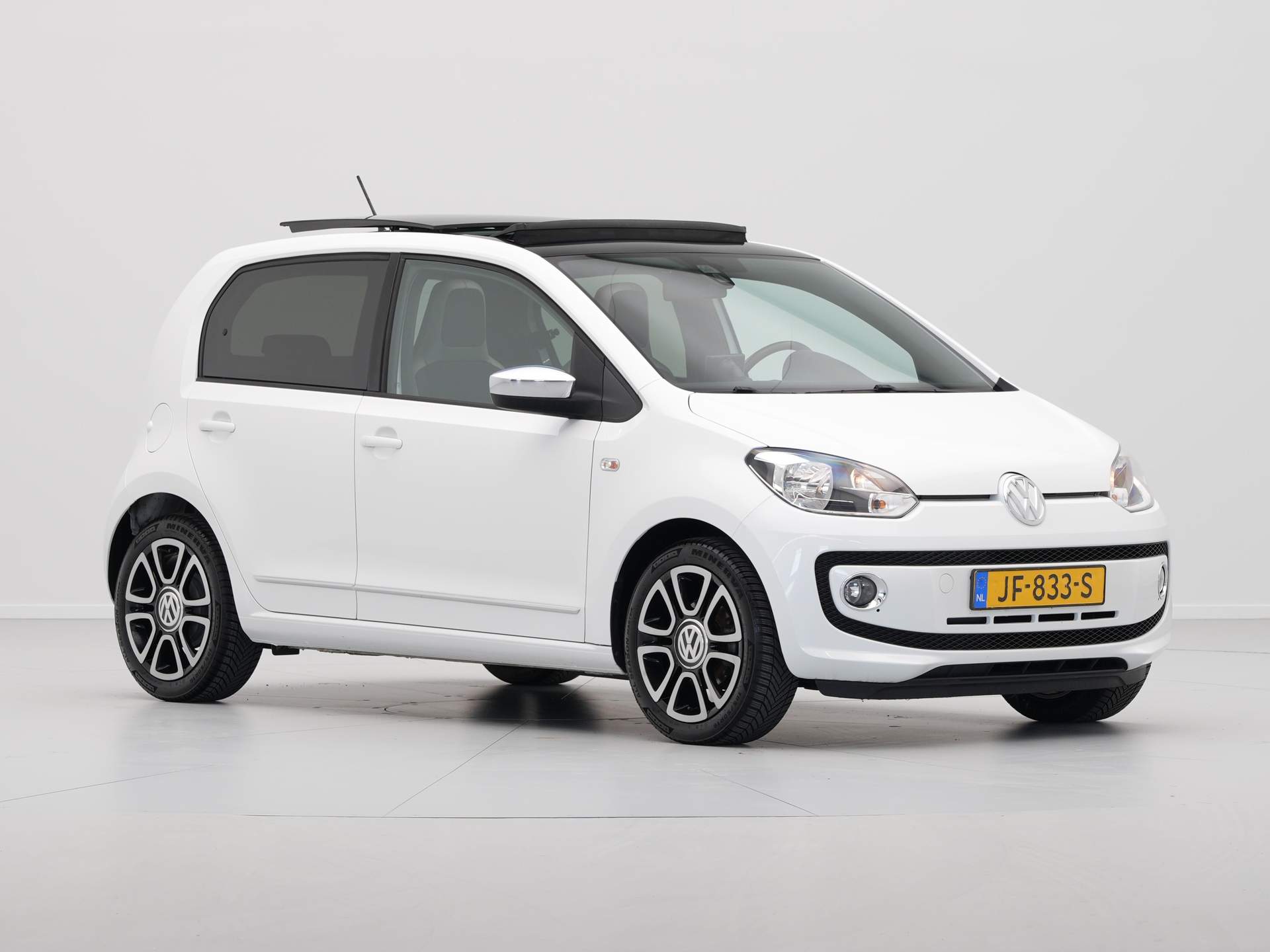 Volkswagen - up! 1.0 high up! BlueMotion - 2016