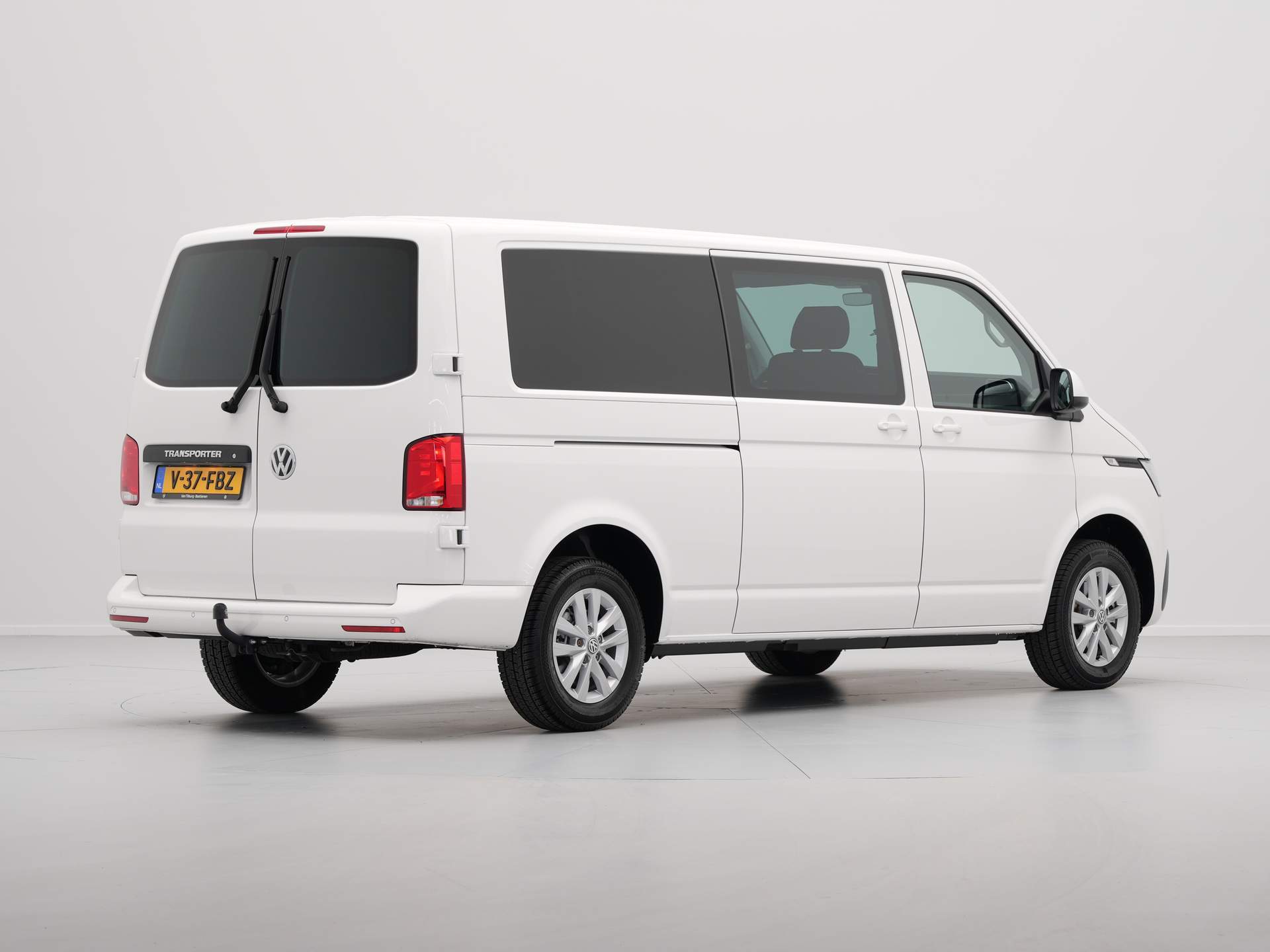 Volkswagen - Transporter 2.0 TDI L2H1 30 DC Highline - 2024