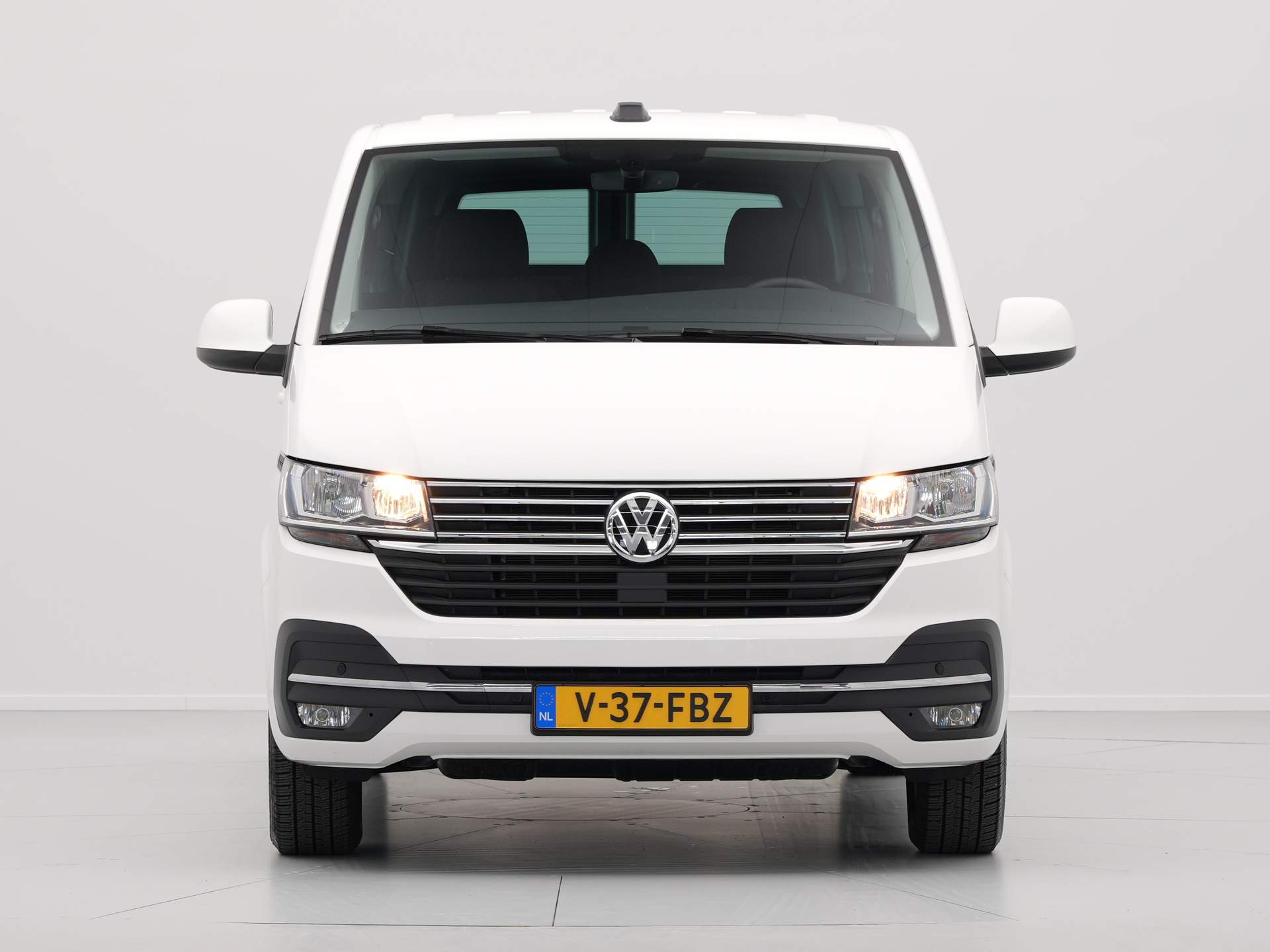 Volkswagen - Transporter 2.0 TDI L2H1 30 DC Highline - 2024