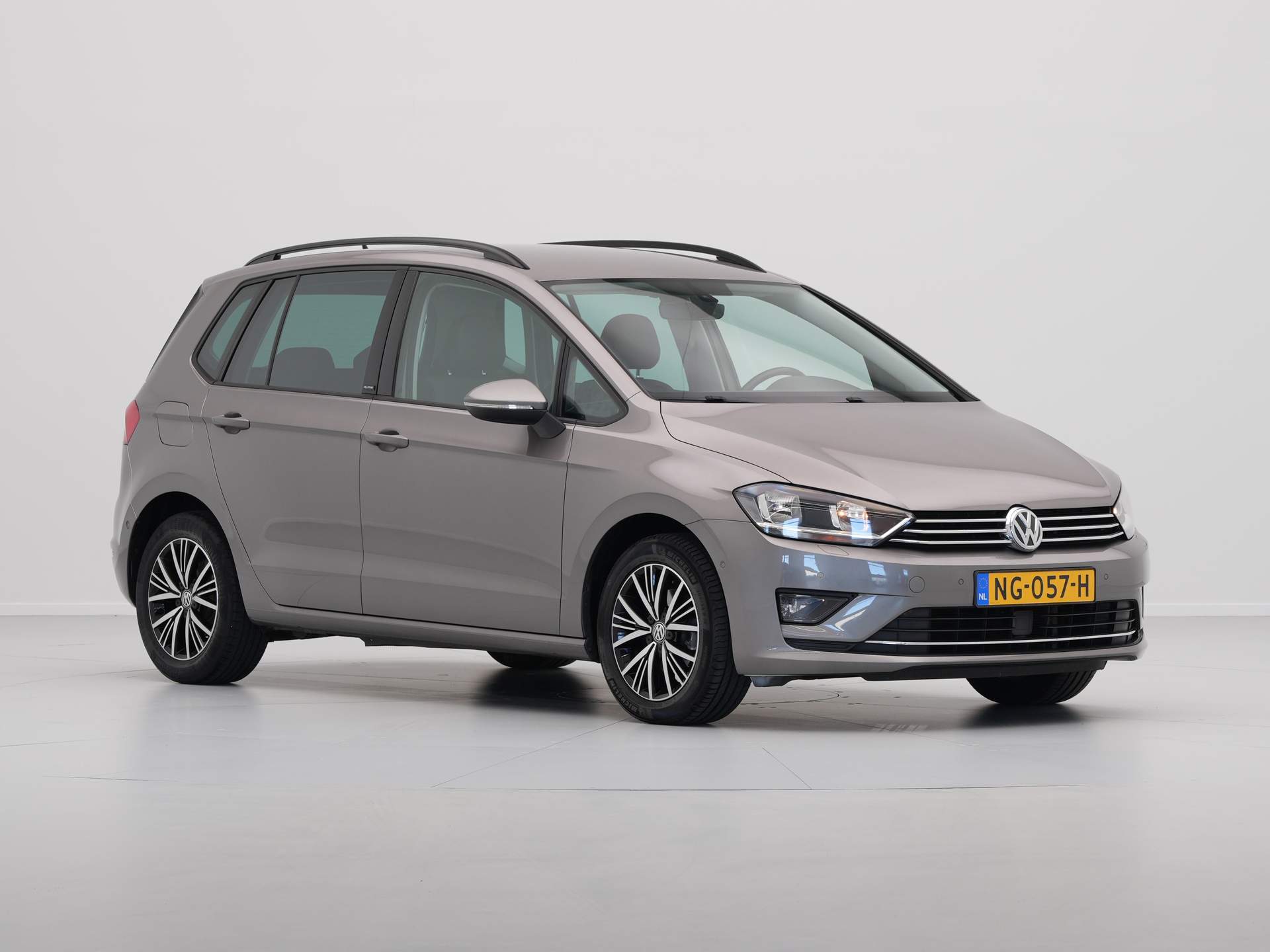 Volkswagen - Golf Sportsvan 1.2 TSI 110pk Comfortline - 2016