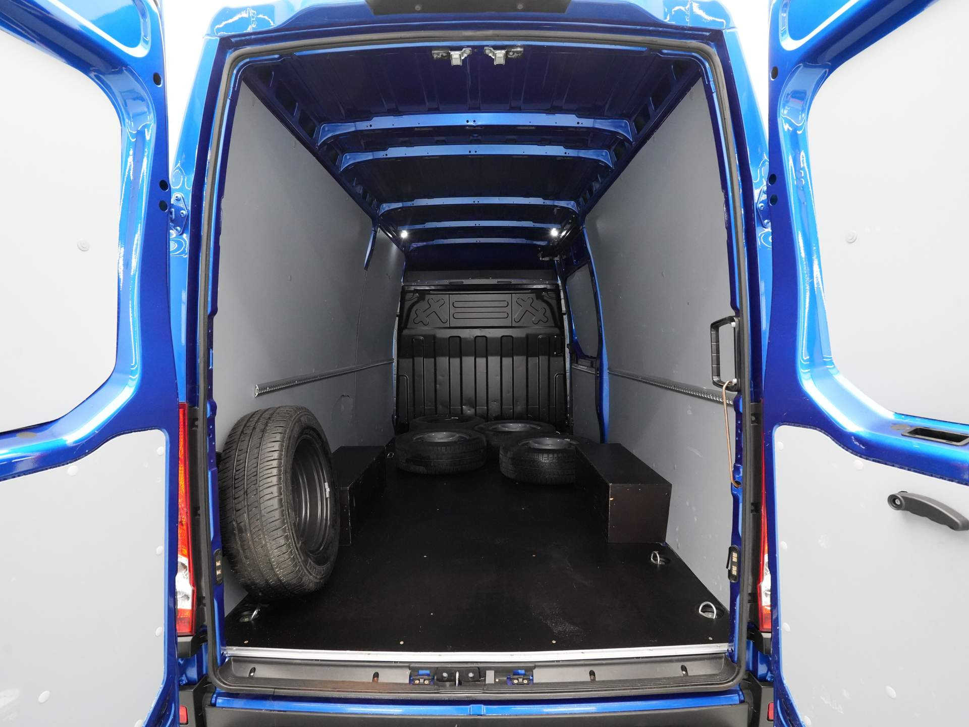 Iveco - Daily 35S14V 2.3 352 H3 L - 2020