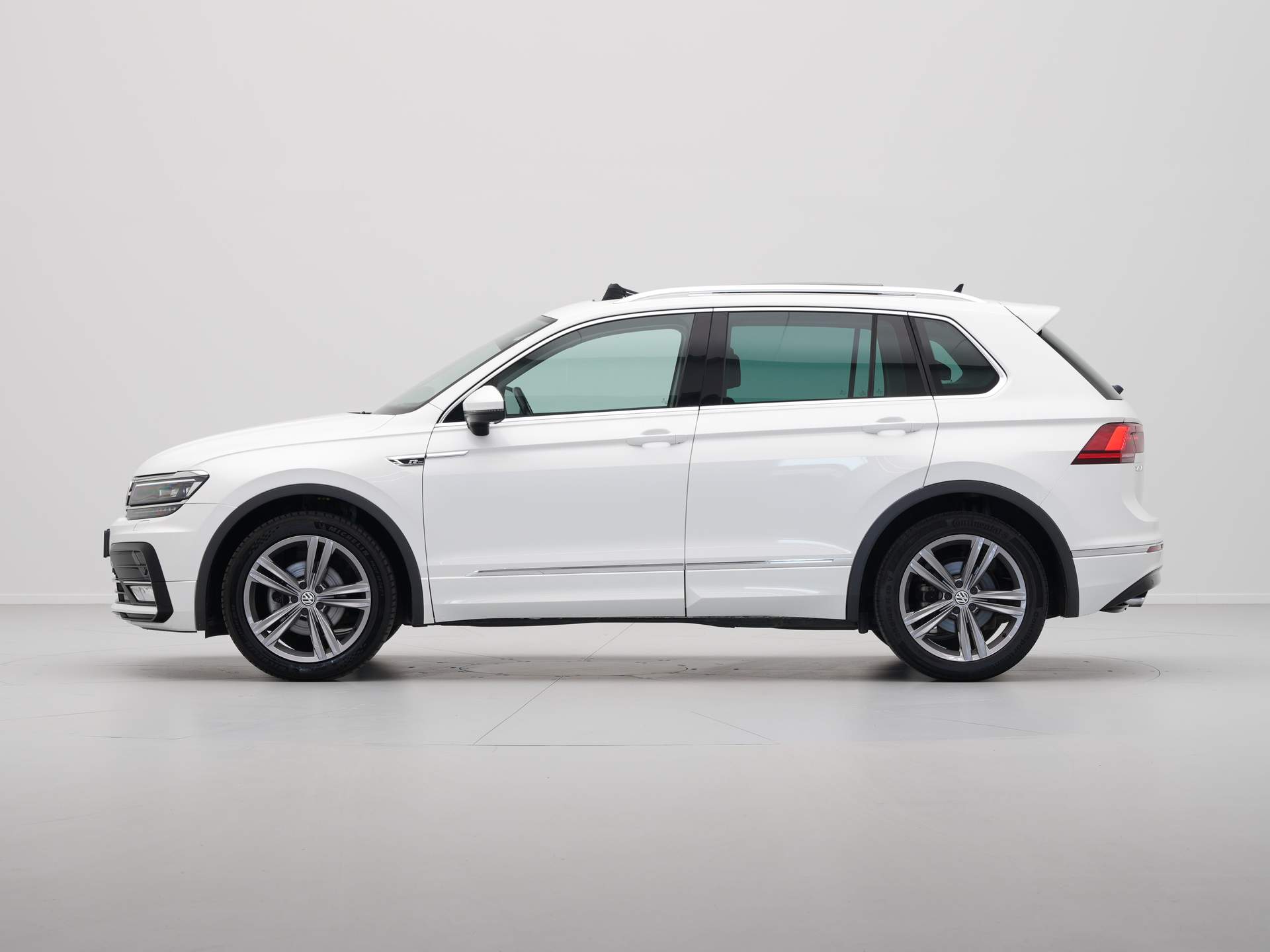 Volkswagen - Tiguan 1.4 TSI 150pk DSG Highline R-Line - 2017