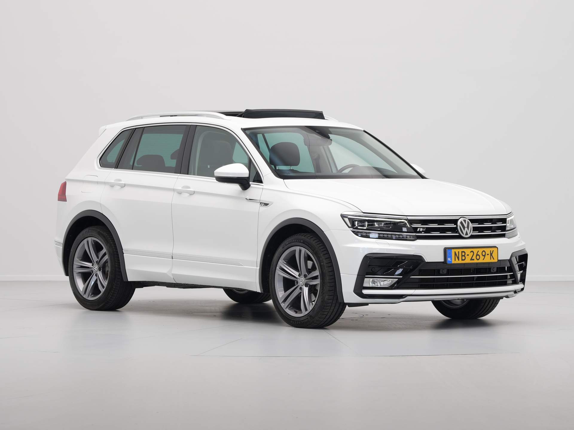 Volkswagen - Tiguan 1.4 TSI 150pk DSG Highline R-Line - 2017