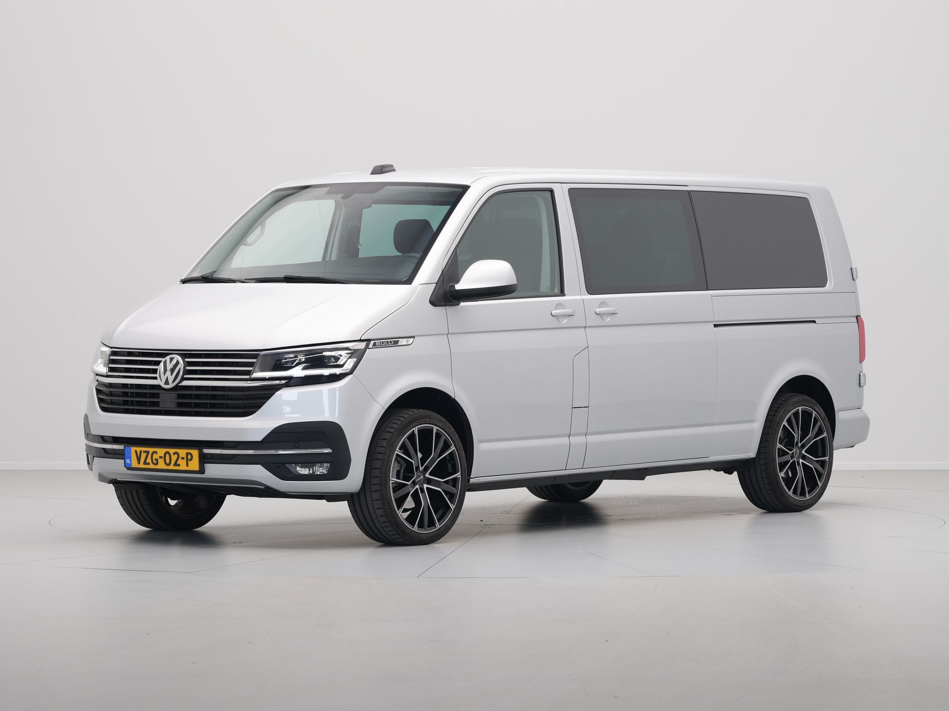 Volkswagen - Transporter 2.0 TDI 150pk DSG L2H1 30 DC Bulli - 2023