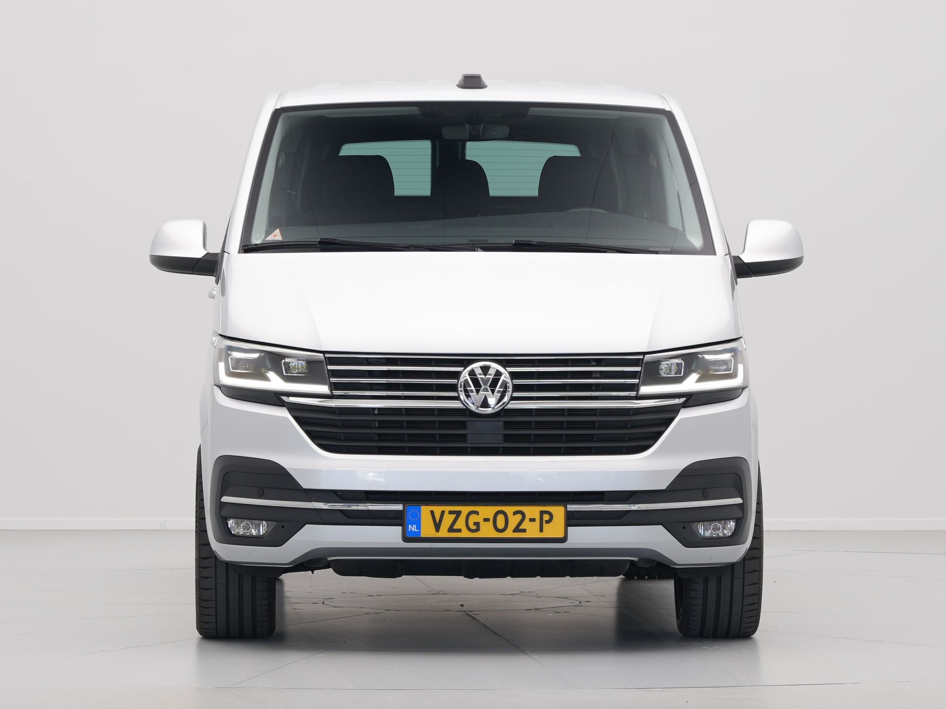 Volkswagen - Transporter 2.0 TDI 150pk DSG L2H1 30 DC Bulli - 2023