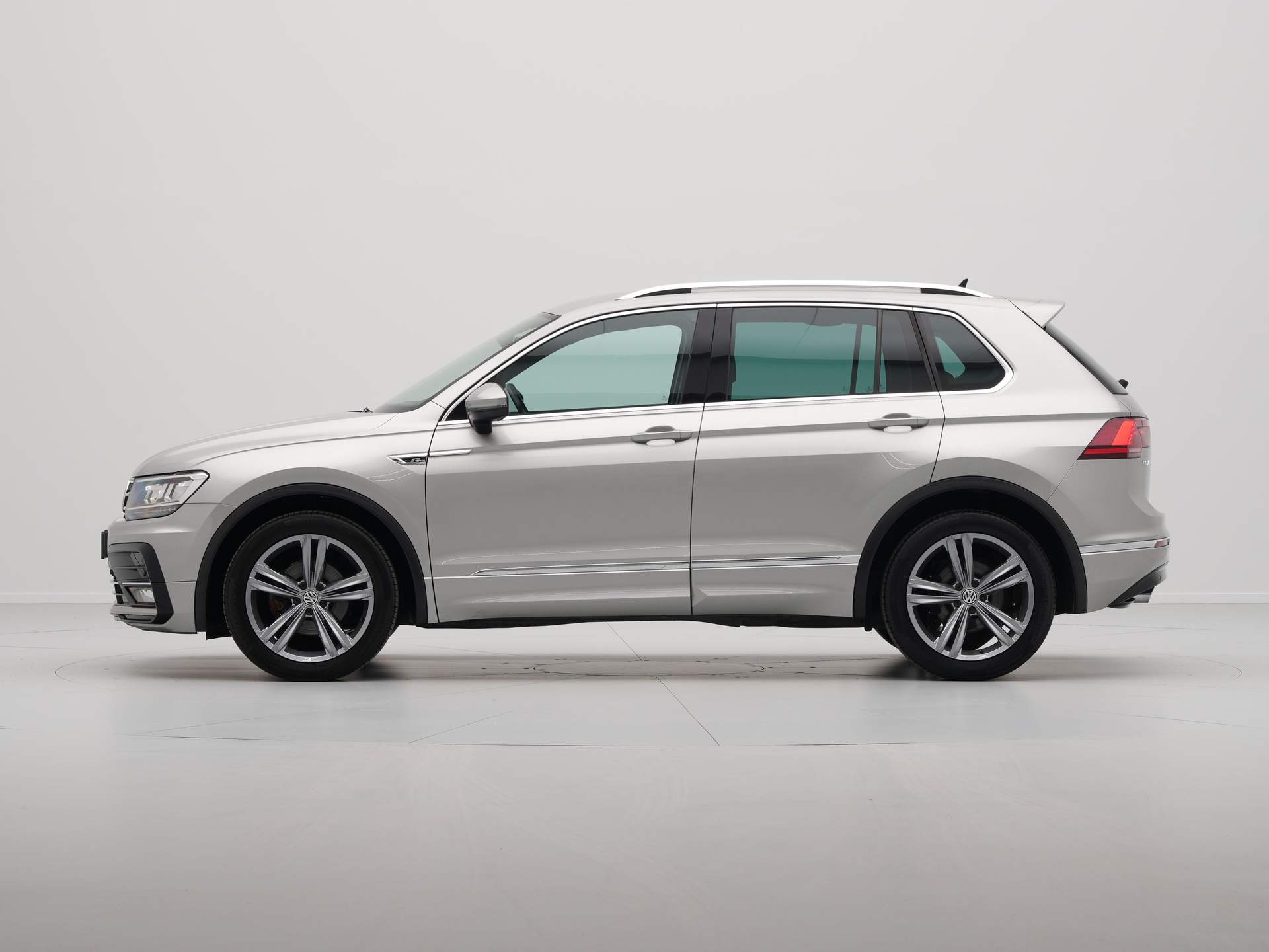 Volkswagen - Tiguan 1.5 TSI 130pk R-Line - 2019