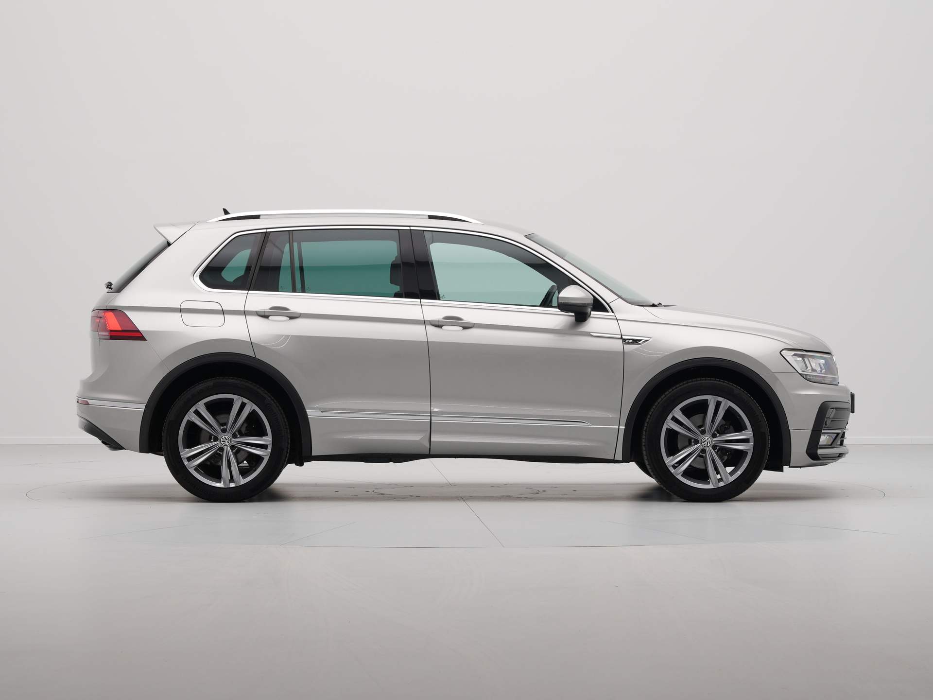 Volkswagen - Tiguan 1.5 TSI 130pk R-Line - 2019