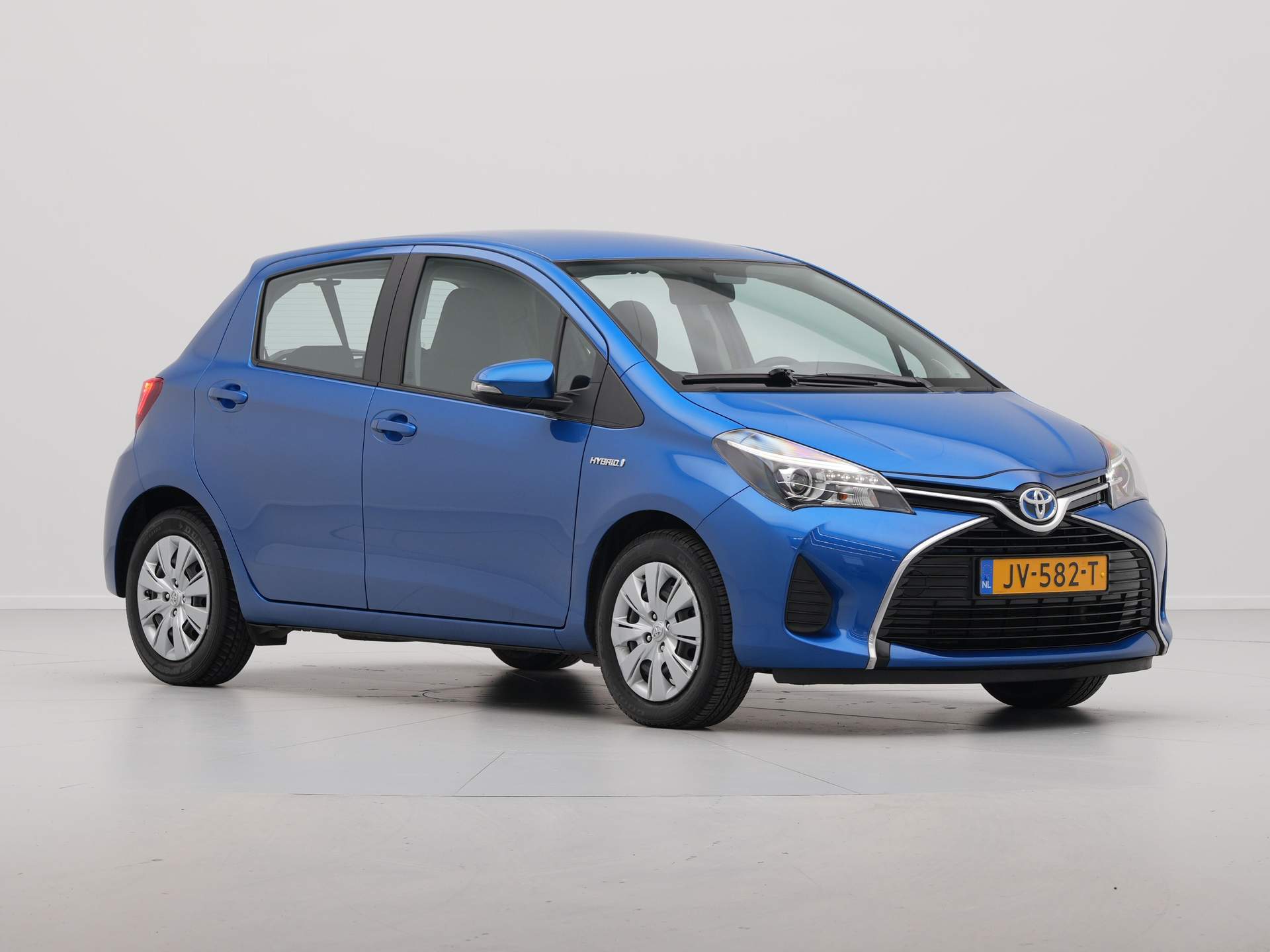 Toyota - Yaris 1.5 Hybrid Now - 2016