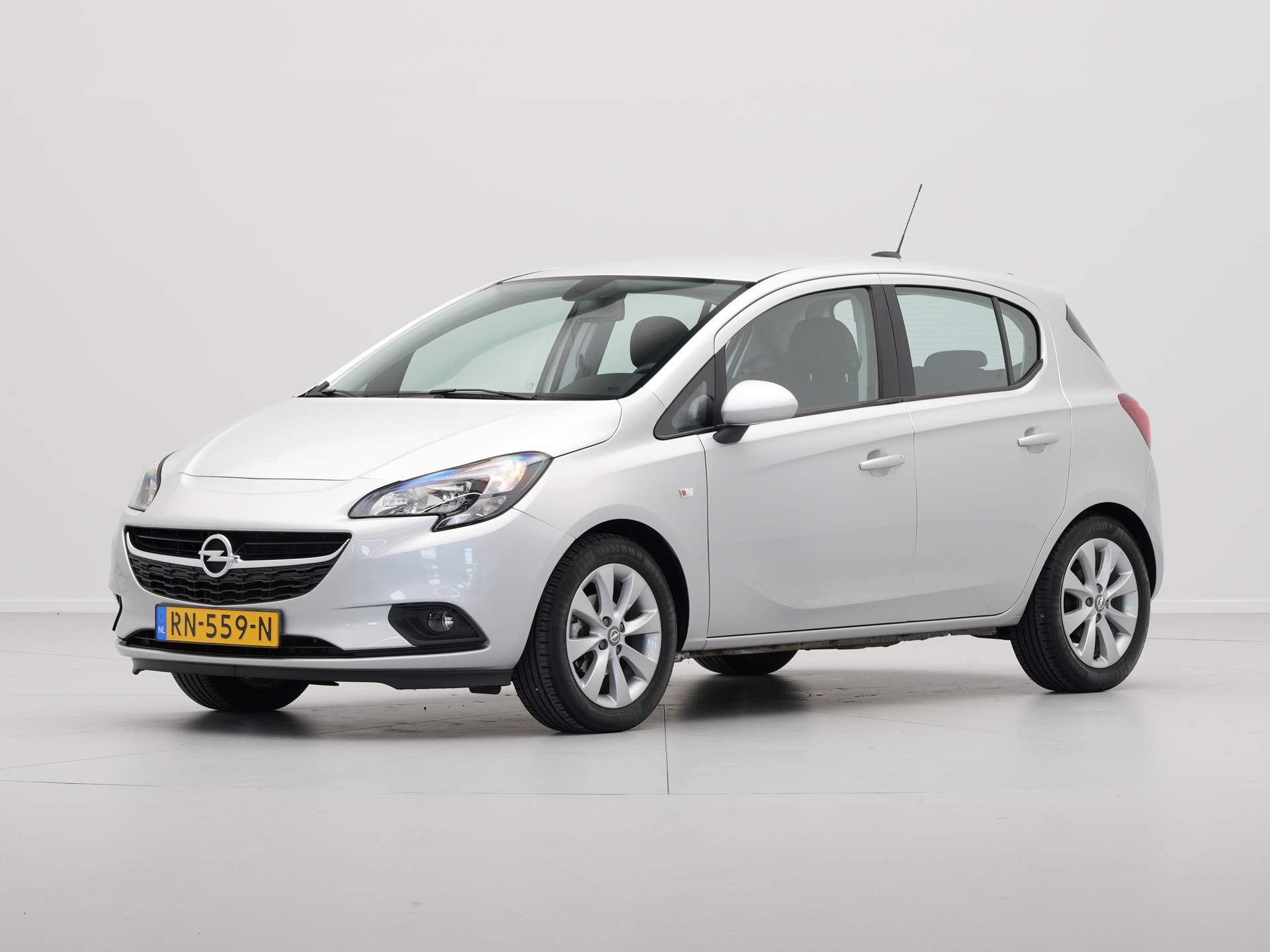 Opel - Corsa 1.4 90pk Favourite - 2018