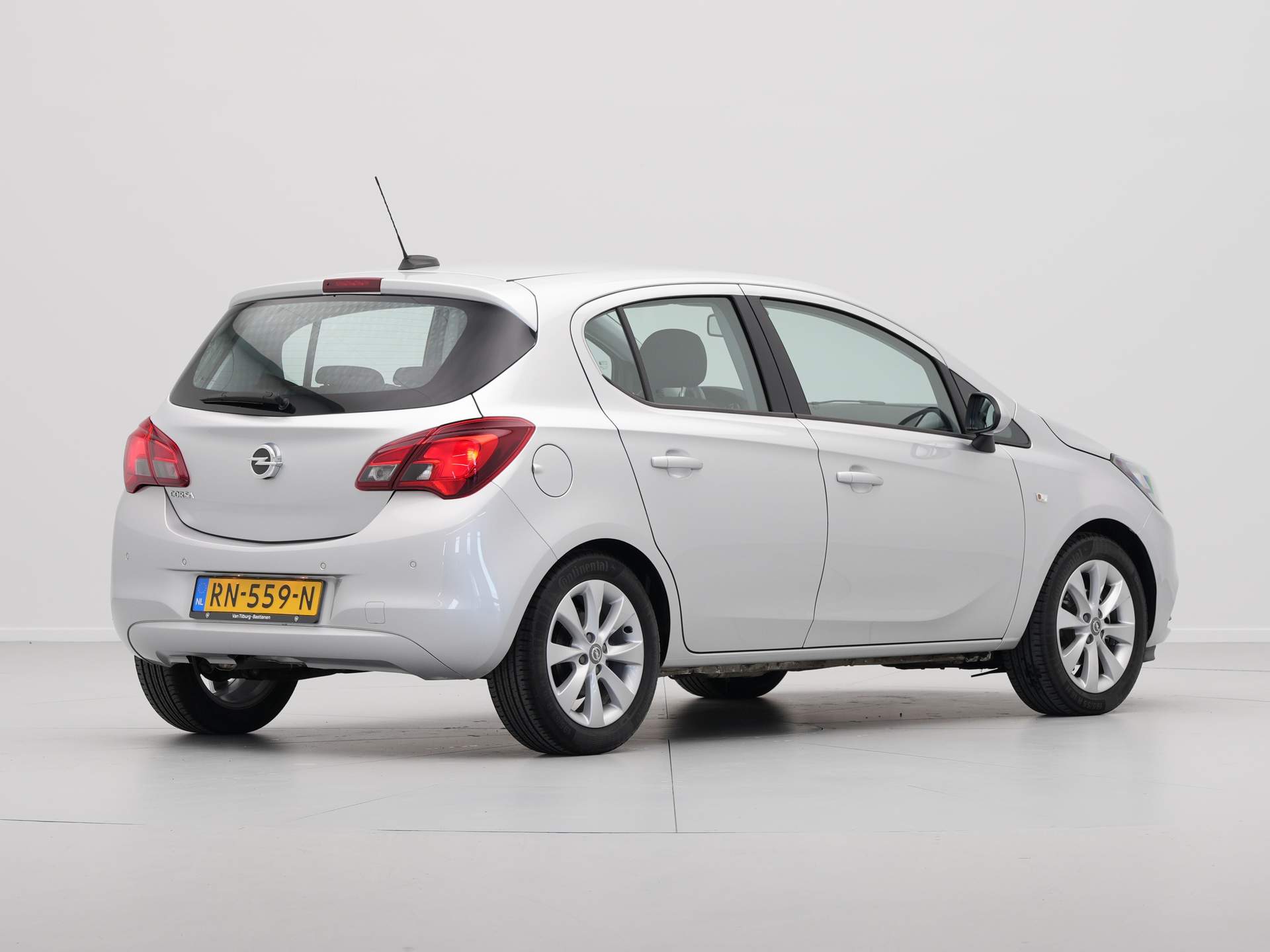 Opel - Corsa 1.4 90pk Favourite - 2018