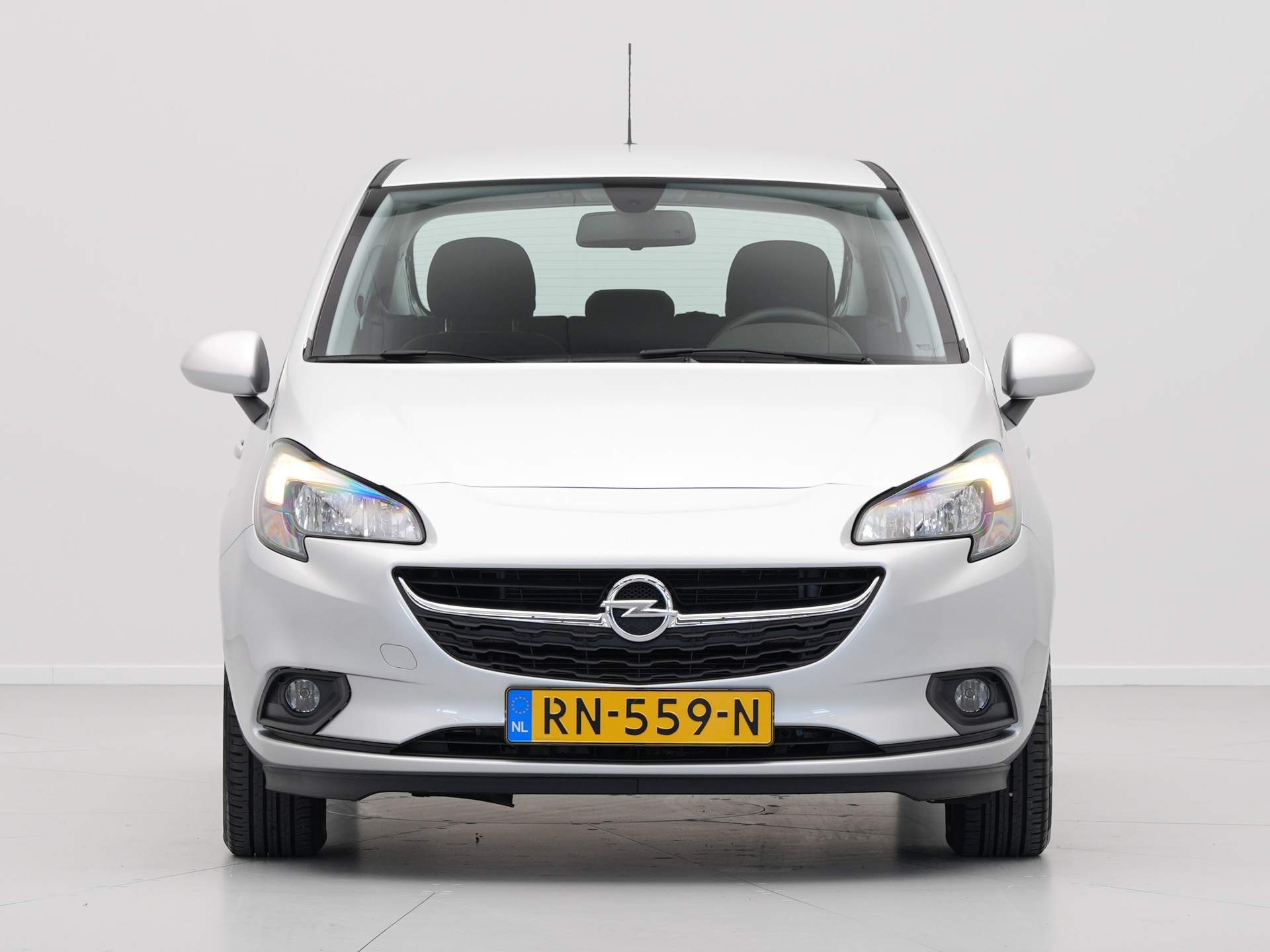 Opel - Corsa 1.4 90pk Favourite - 2018