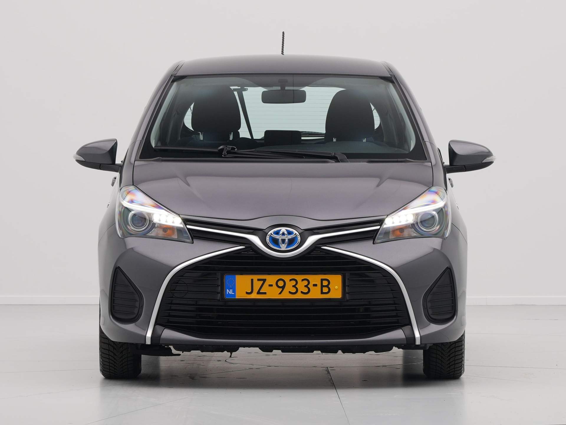 Toyota - Yaris 1.5 Hybrid Now - 2016