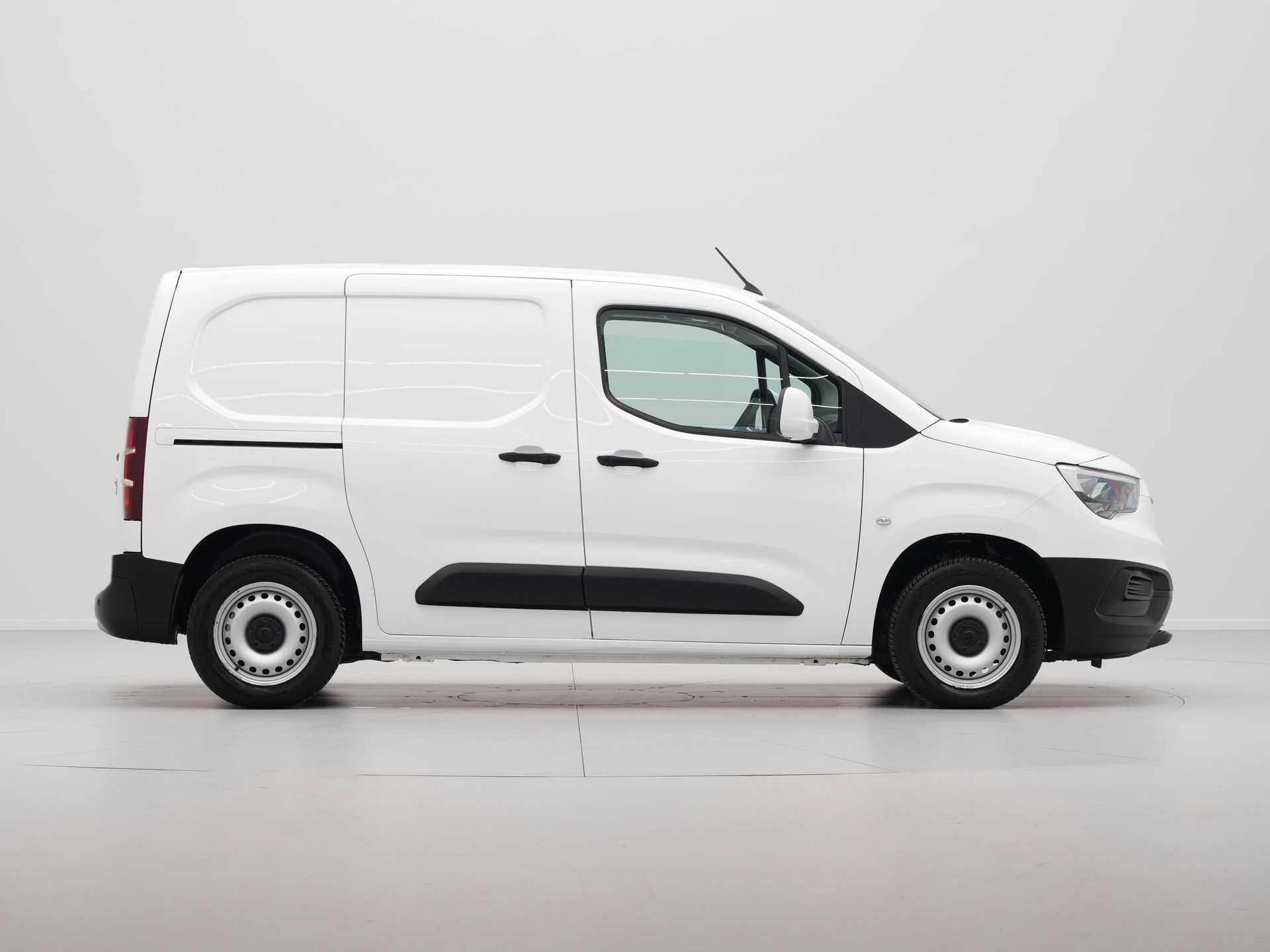 Opel - Combo 1.6D 100pk L1H1 Edition - 2019