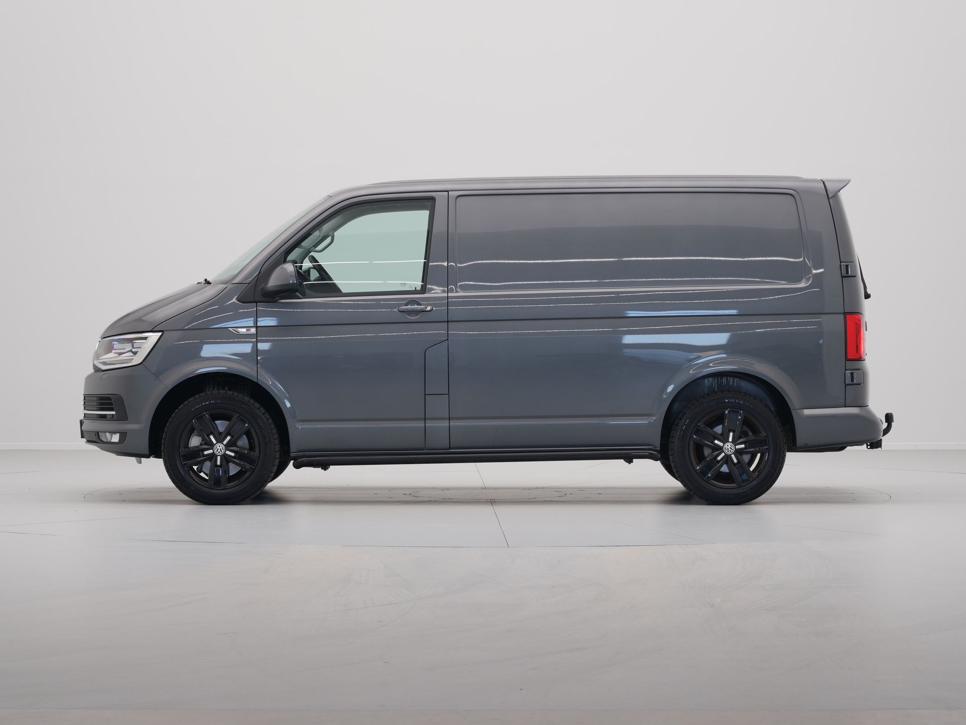 Volkswagen - Transporter 2.0 TDI 204pk DSG L1H1 Highline - 2019