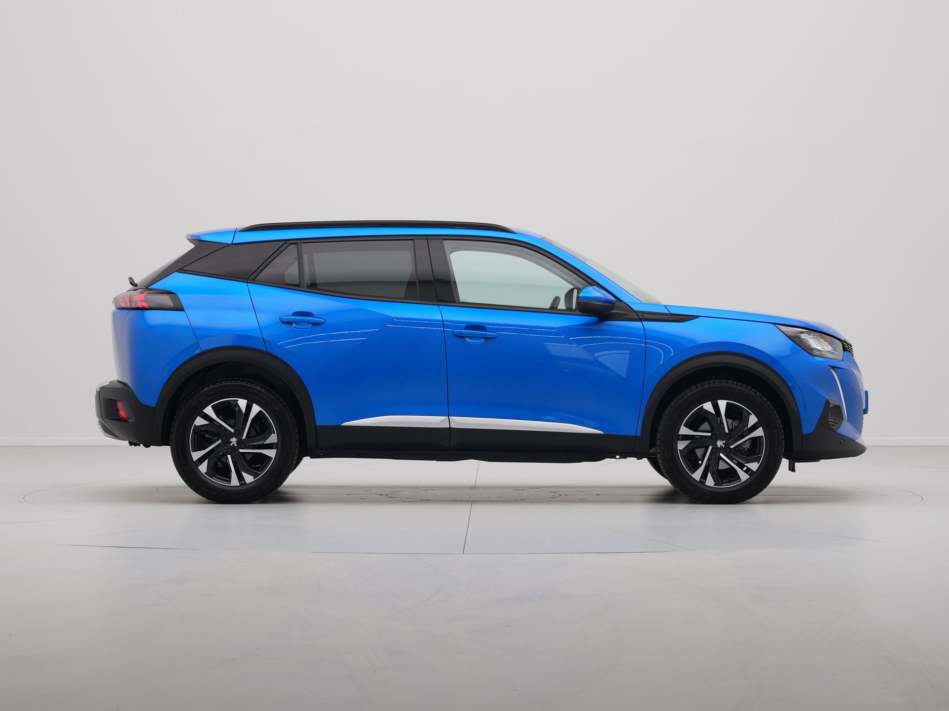 Peugeot - 2008 1.2 PureTech Automaat Blue Lease Allure - 2020