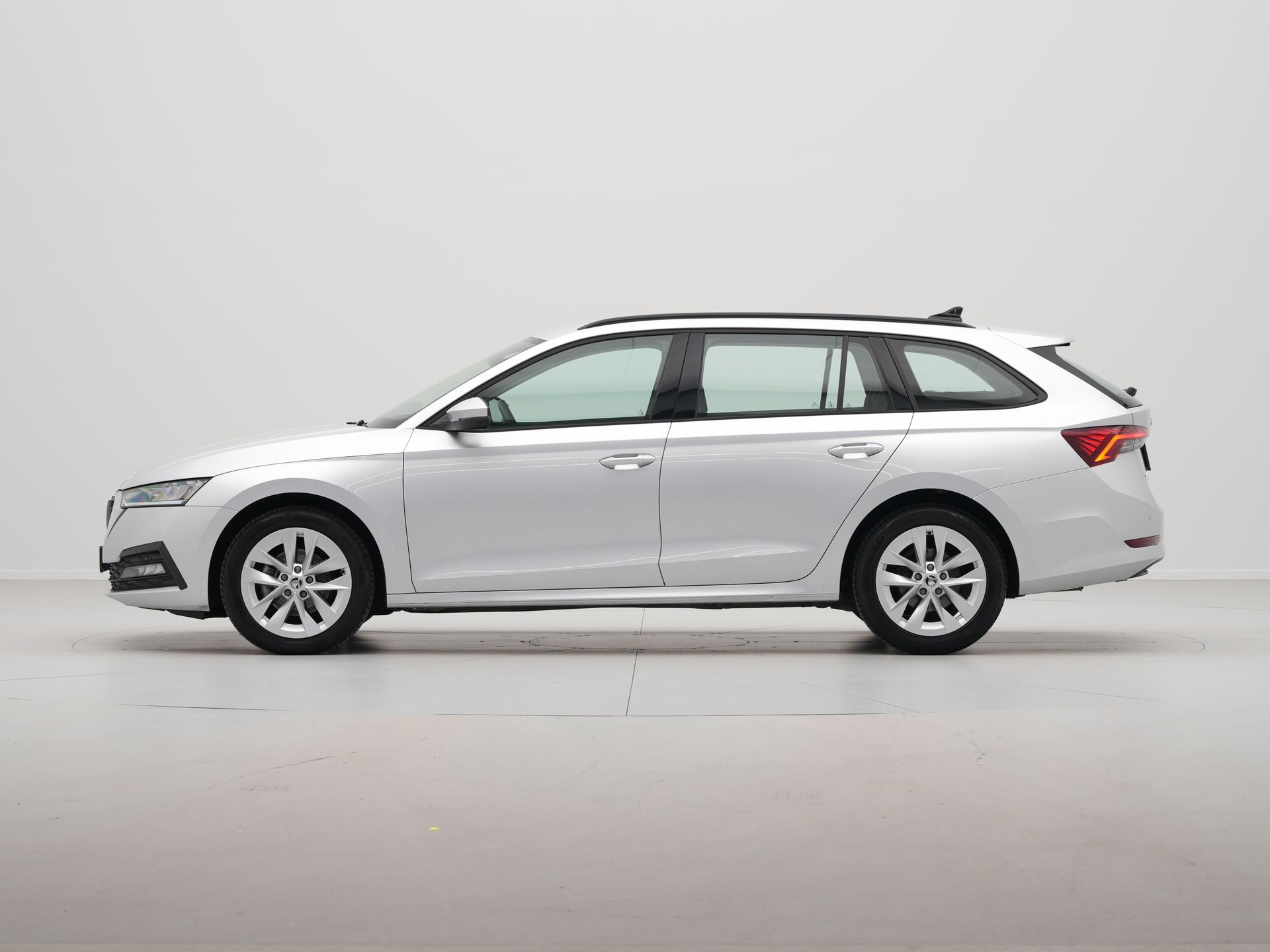 Škoda - Octavia Combi 1.5 e-TSI 150pk DSG Business Edition - 2023