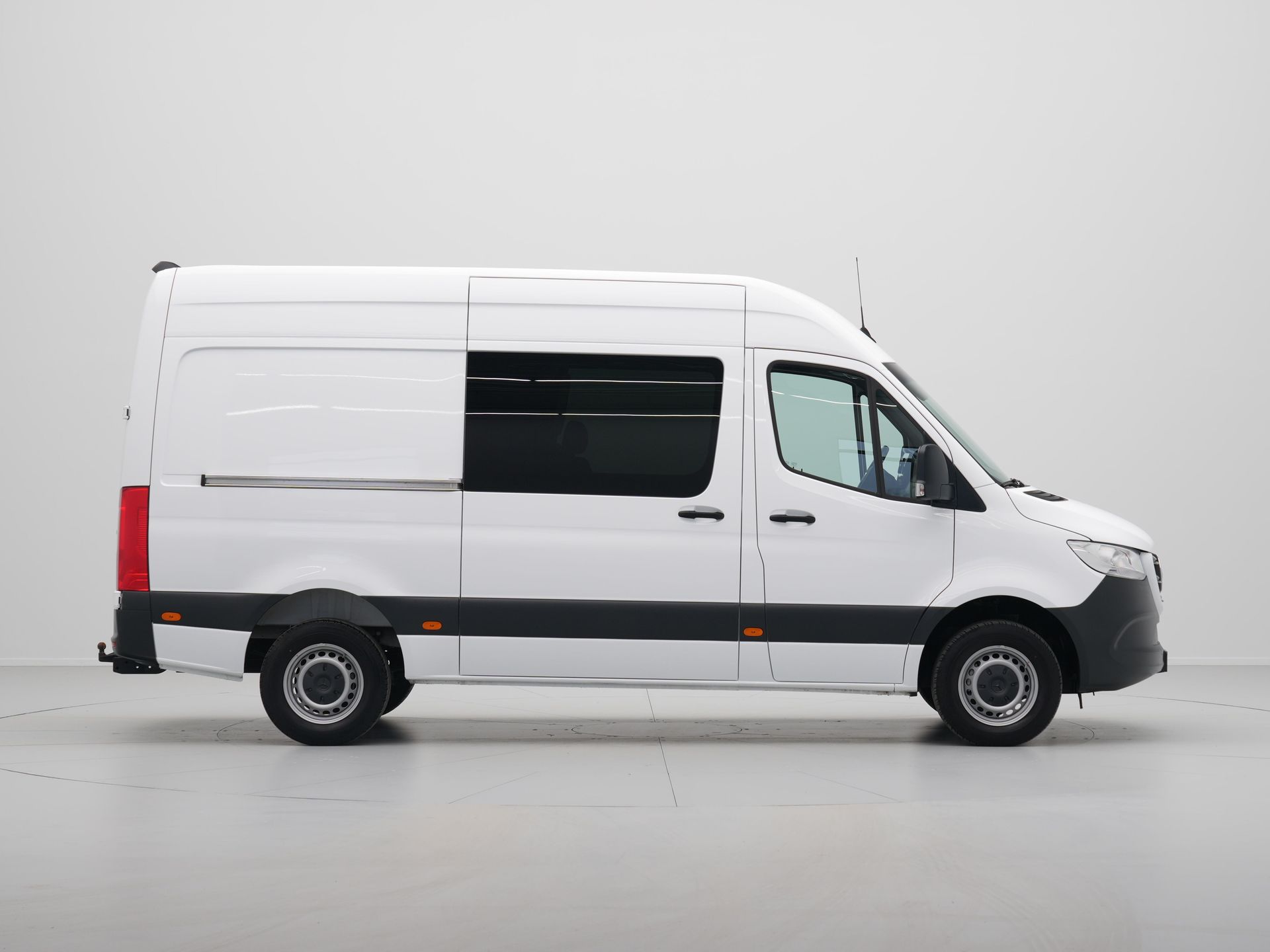 Mercedes-Benz - Sprinter 319CDI L2H2 DC - 2024