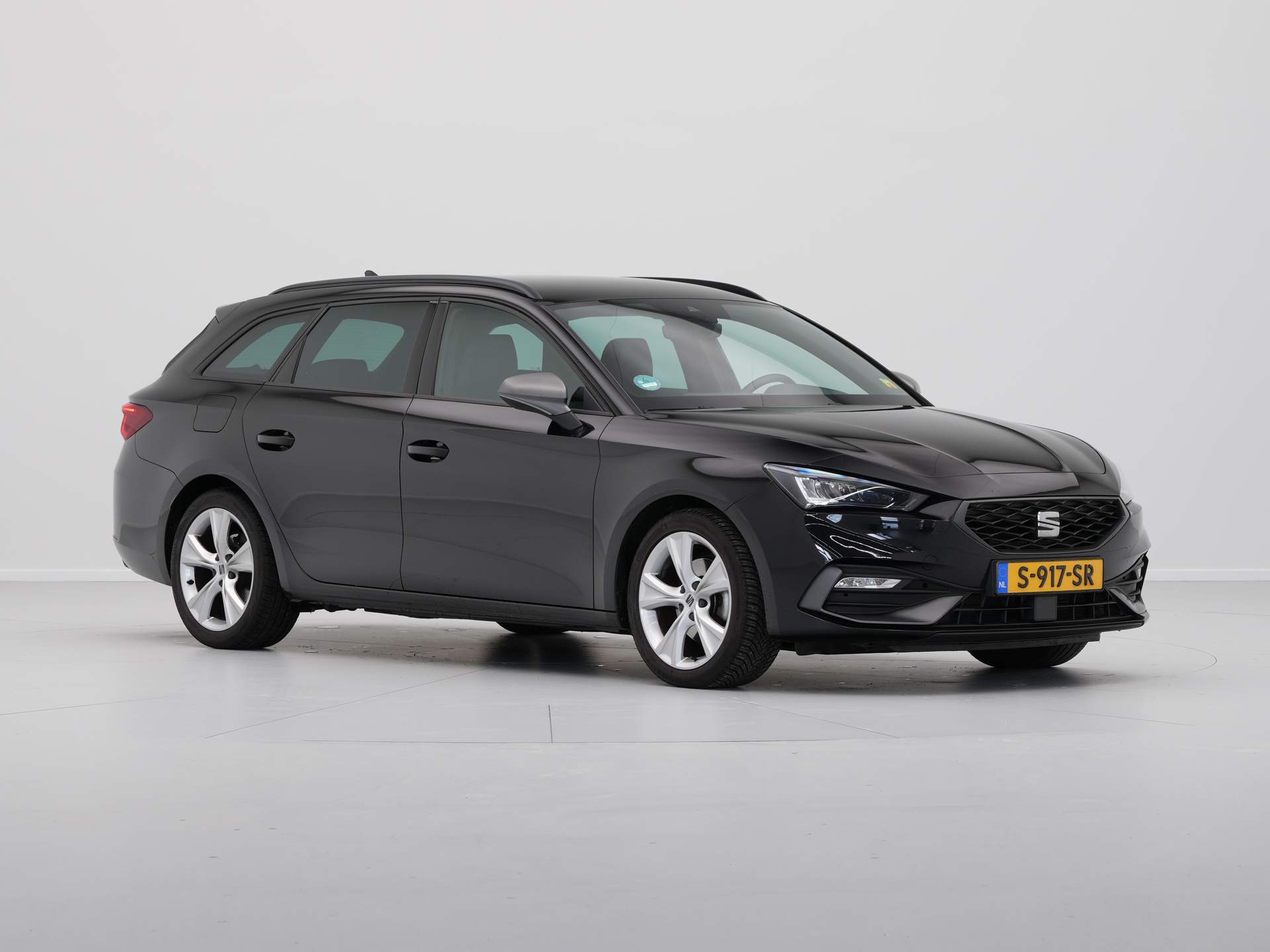 SEAT - Leon Sportstourer 1.0 TSI 110pk FR - 2023