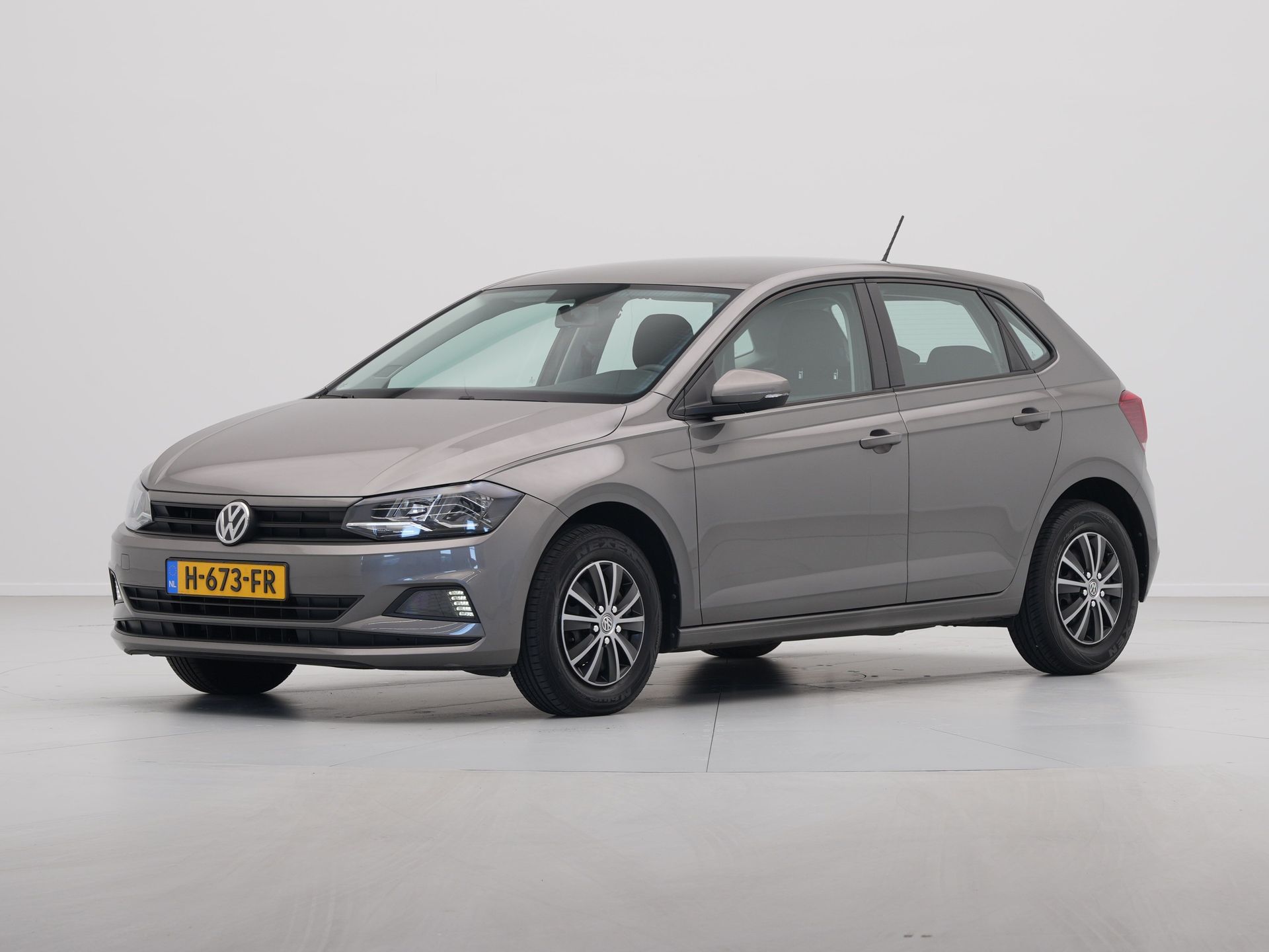 Volkswagen - Polo 1.0 MPI Comfortline - 2019